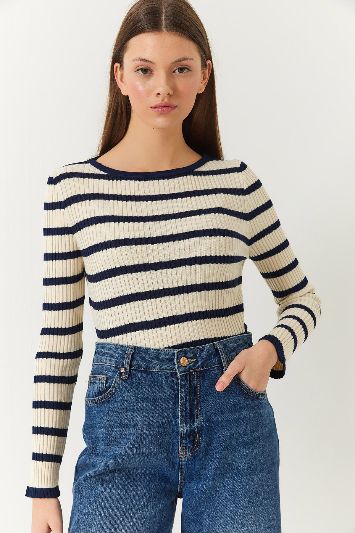 Bianco Lucci-Women's Striped Sweater 20246253 1