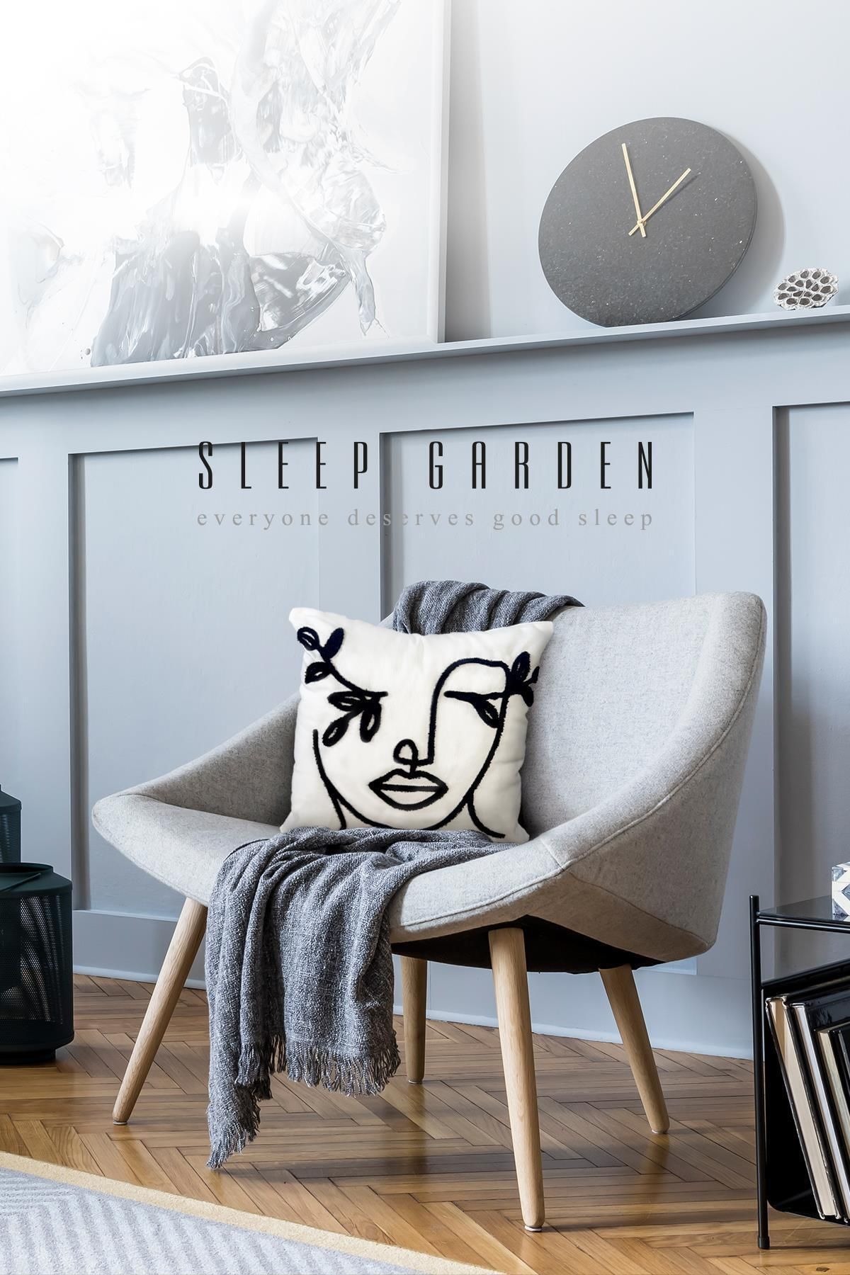 Sleep Garden Kadın Yüzü Siyah Punch Kırlent 45x45