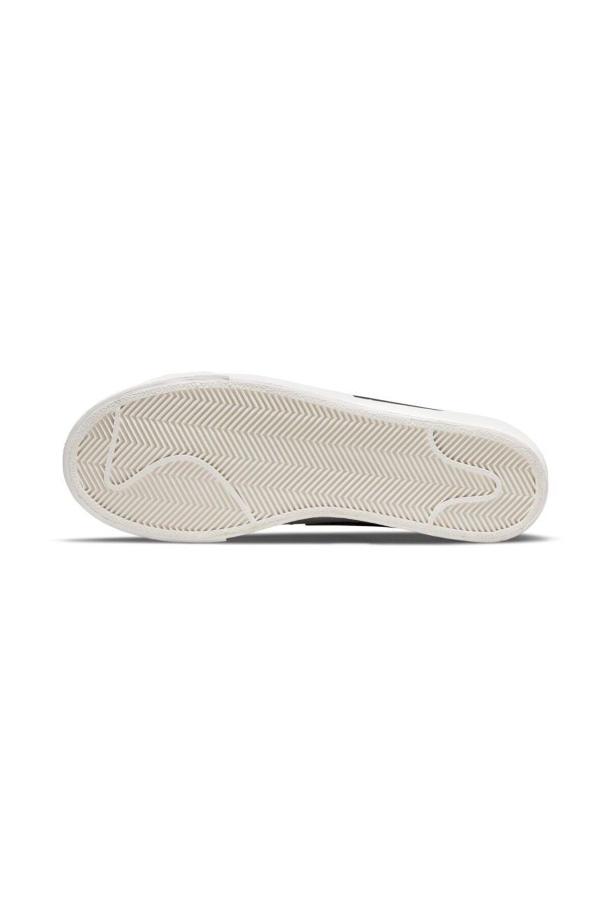 Nike-Blazer Low Platform Damenschuhe Dj0292-101 5