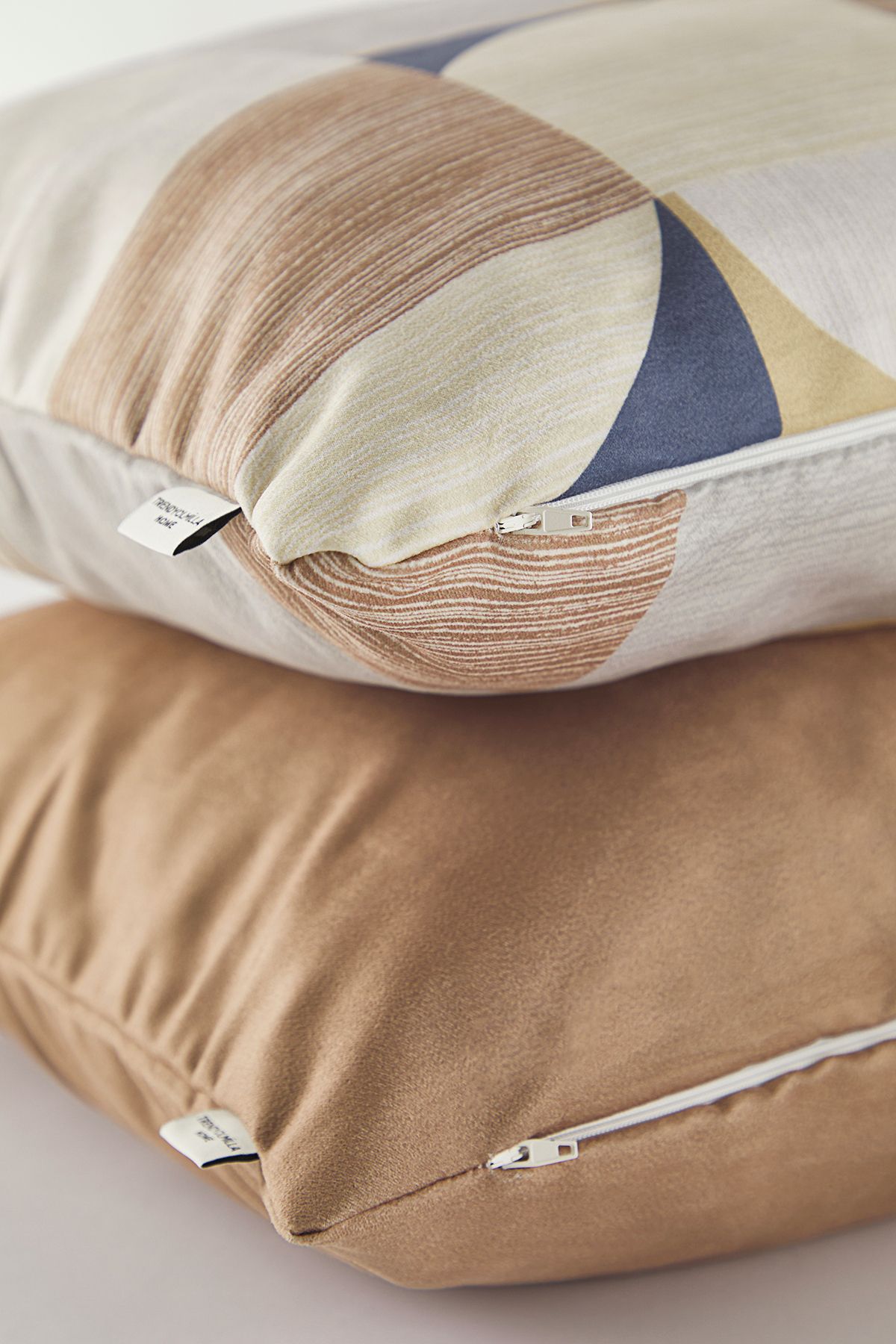 Trendyol Collection-Multi-Color Geometric Pattern and Plain 2-Piece Throw Pillow Cover 45X45Cm Tphss25Kkk00006 3
