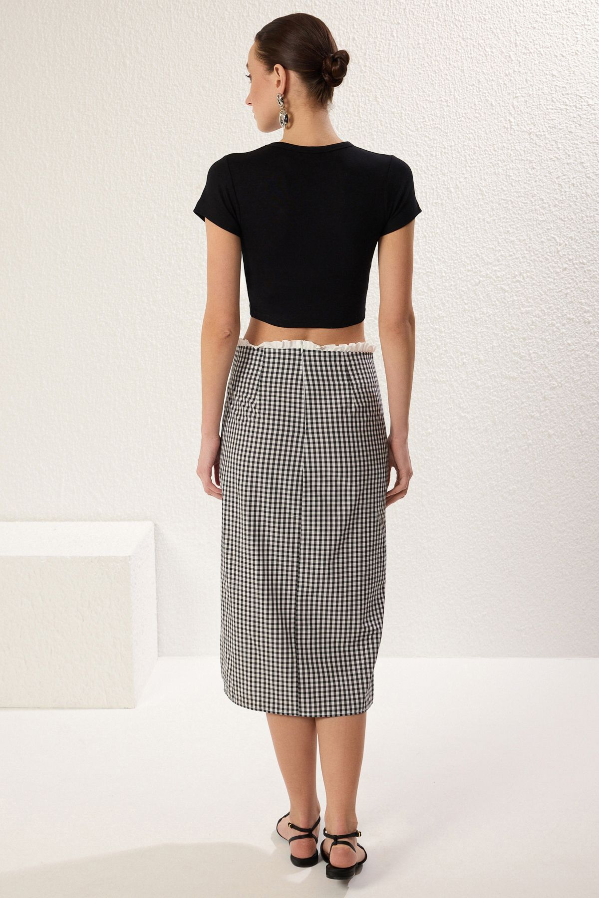 Trendyol Collection-Fish Shape Midi Skirt - Multicolor with Buttons at Waist and Ruffle Detail Twoss25Et00096 6