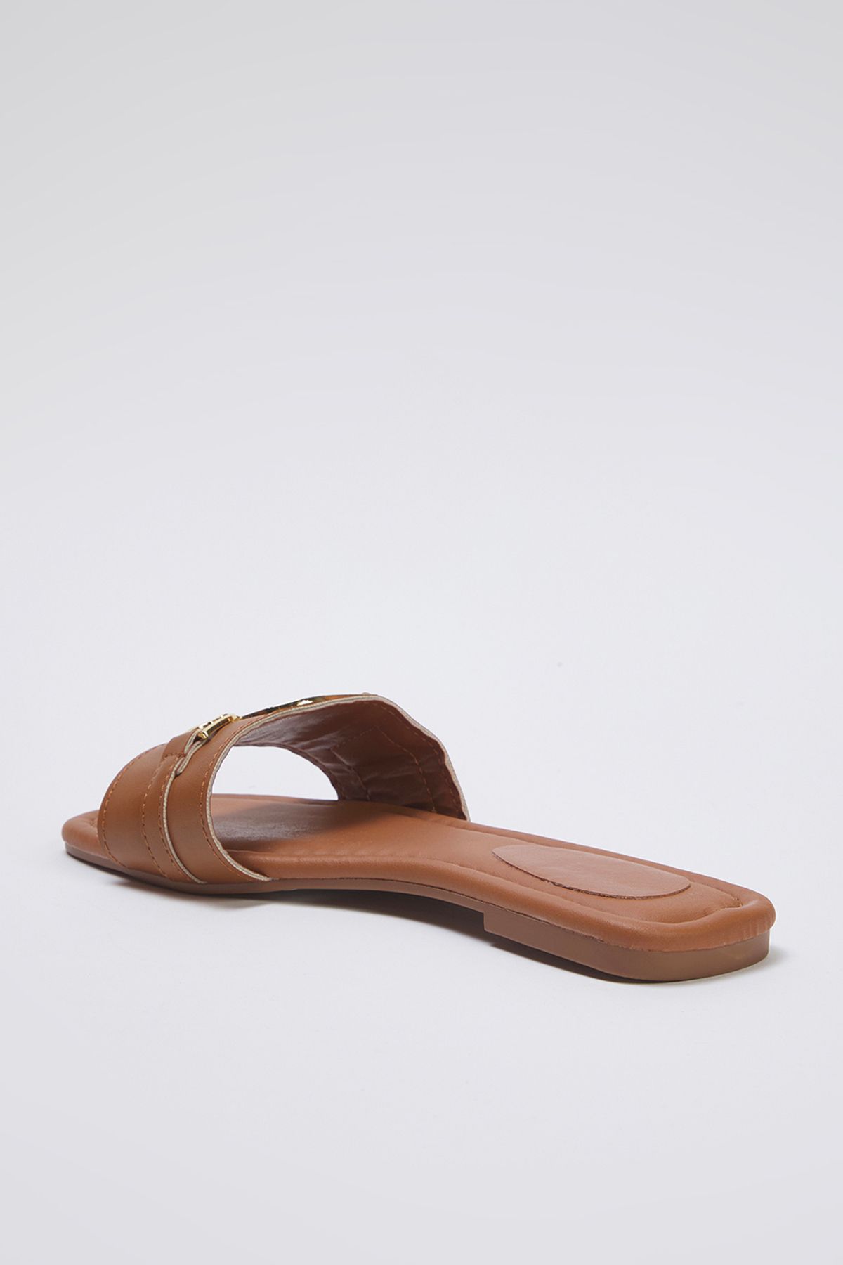 TRENDYOL SHOES-Taba Metal Accessory Szczegółowe Damskie Kapcie TAKSS25TE00015 4