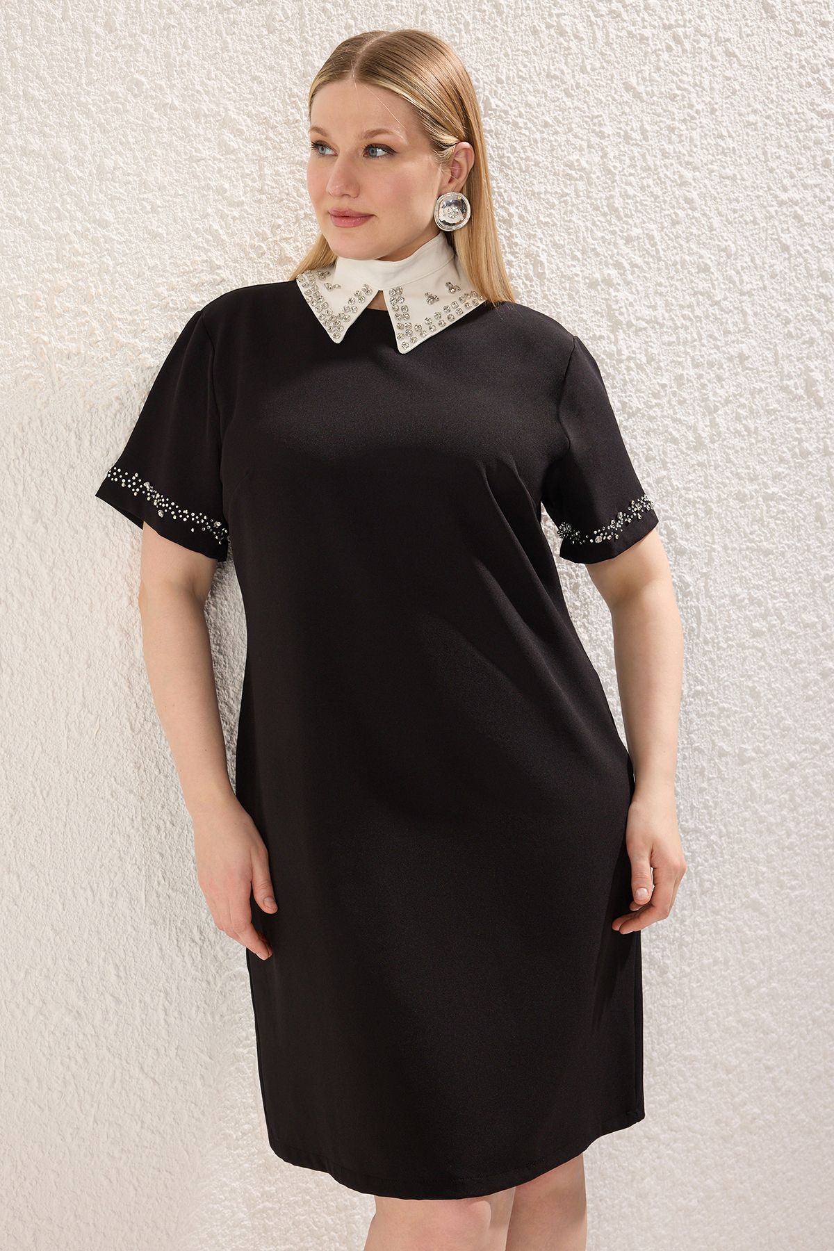 Trendyol Curve-Μαύρο Finike Woven Φόρεμα Plus Size 6