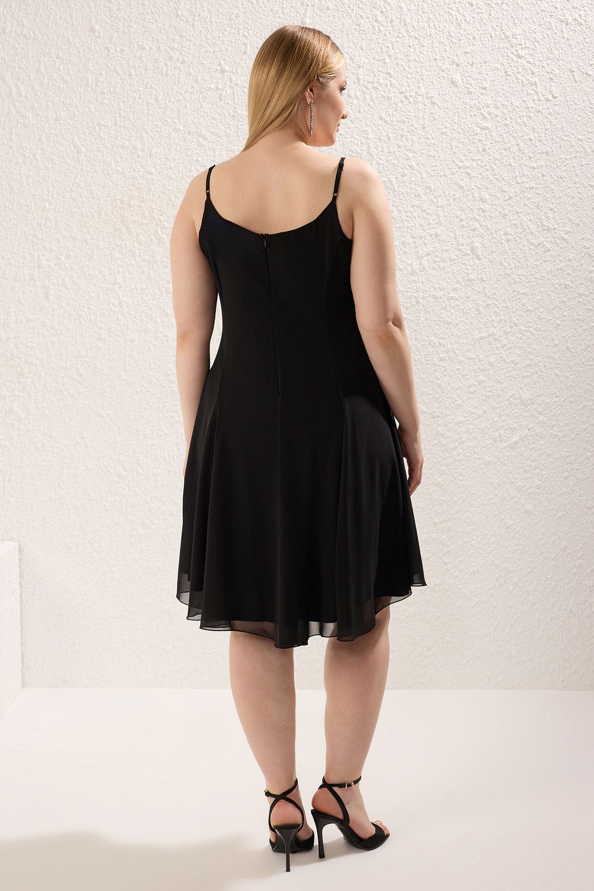 Trendyol Curve-Curea de accesorii din șifon negru Mini țesut rochie de mărime mare TBBSS25AH00051 5