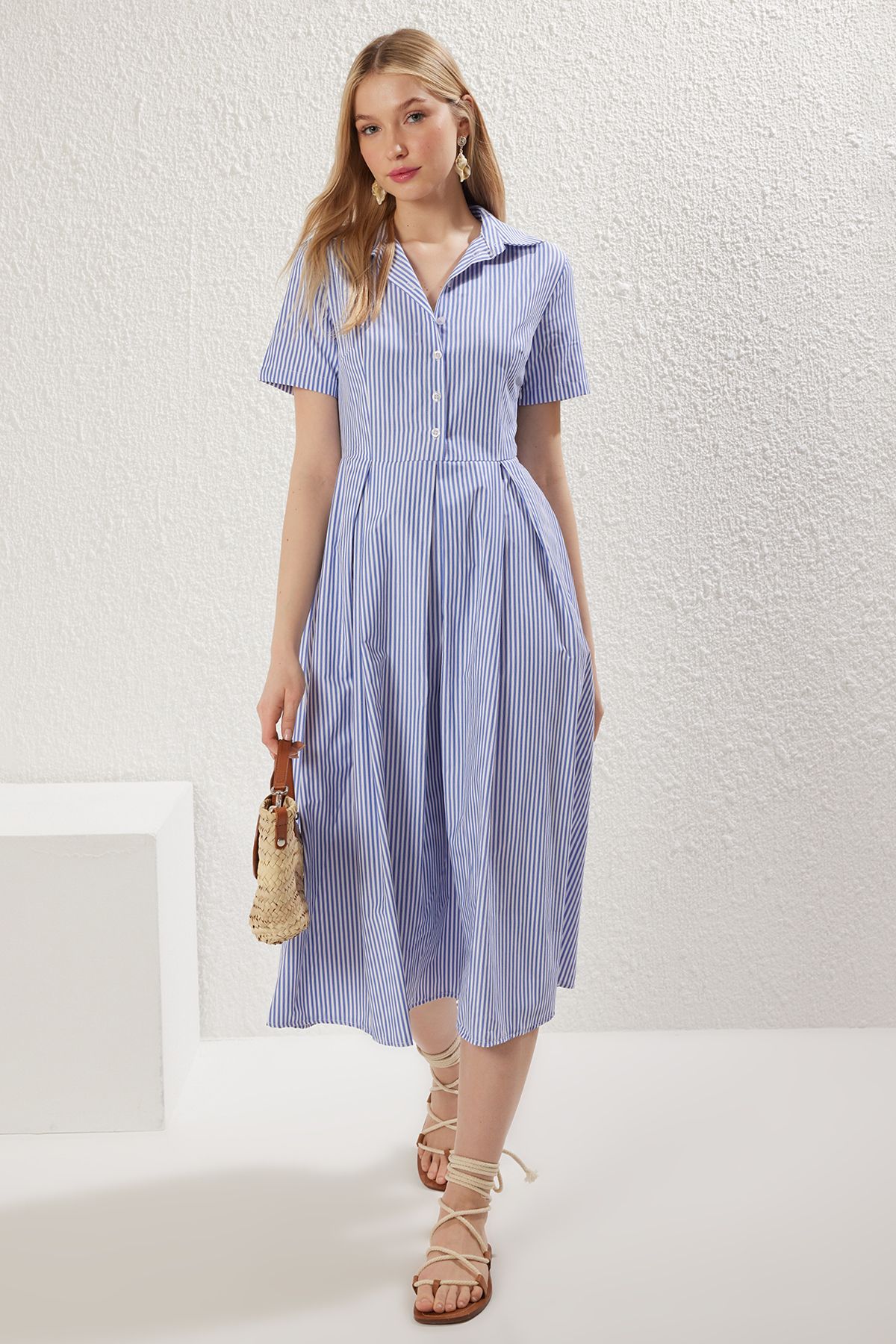 Trendyol Collection Sukienka Midi Kaftan Z Niebieskim Paskiem Etem Wokół Ariten Half Platket Kobieta - 34