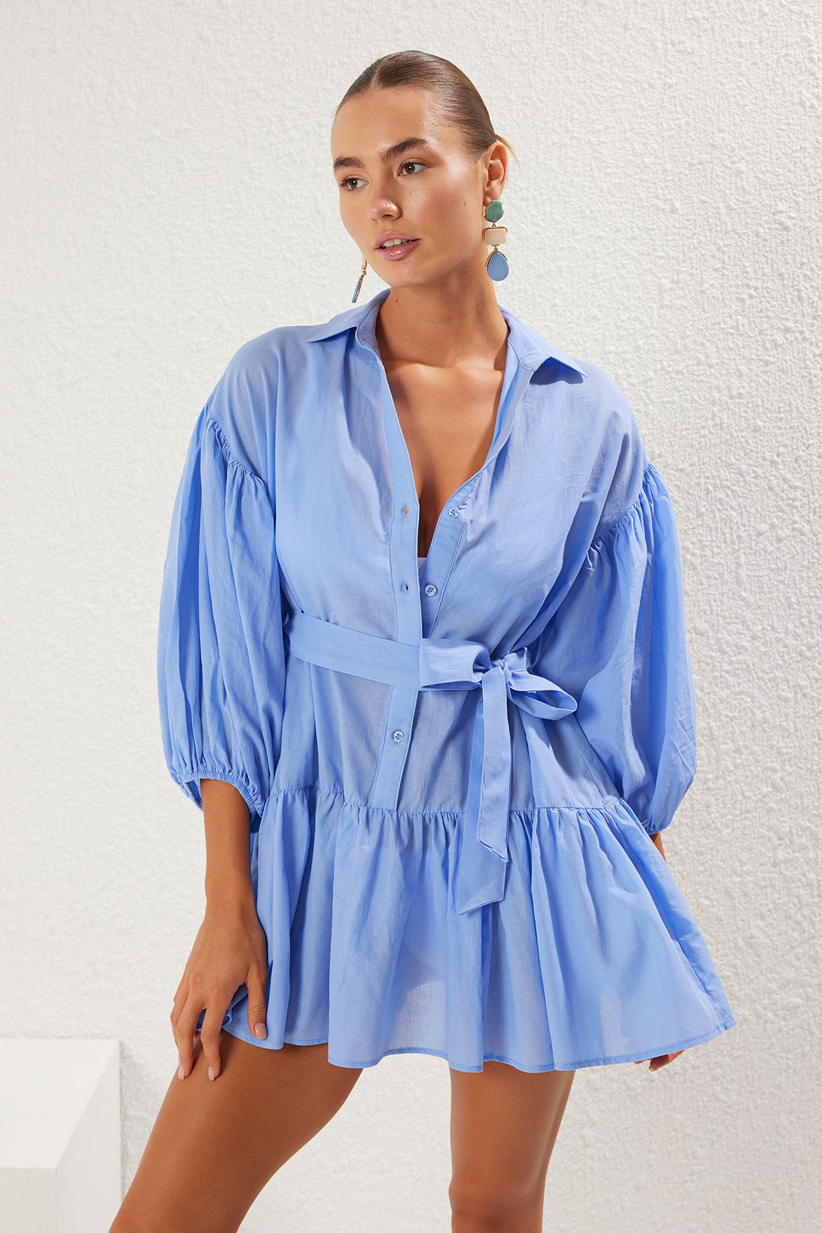 Trendyol Collection-Μπλε Μίνι υφαντό 100% βαμβακερό μπαλόνι μανίκι φόρεμα παραλίας TBESS25EL00034 1