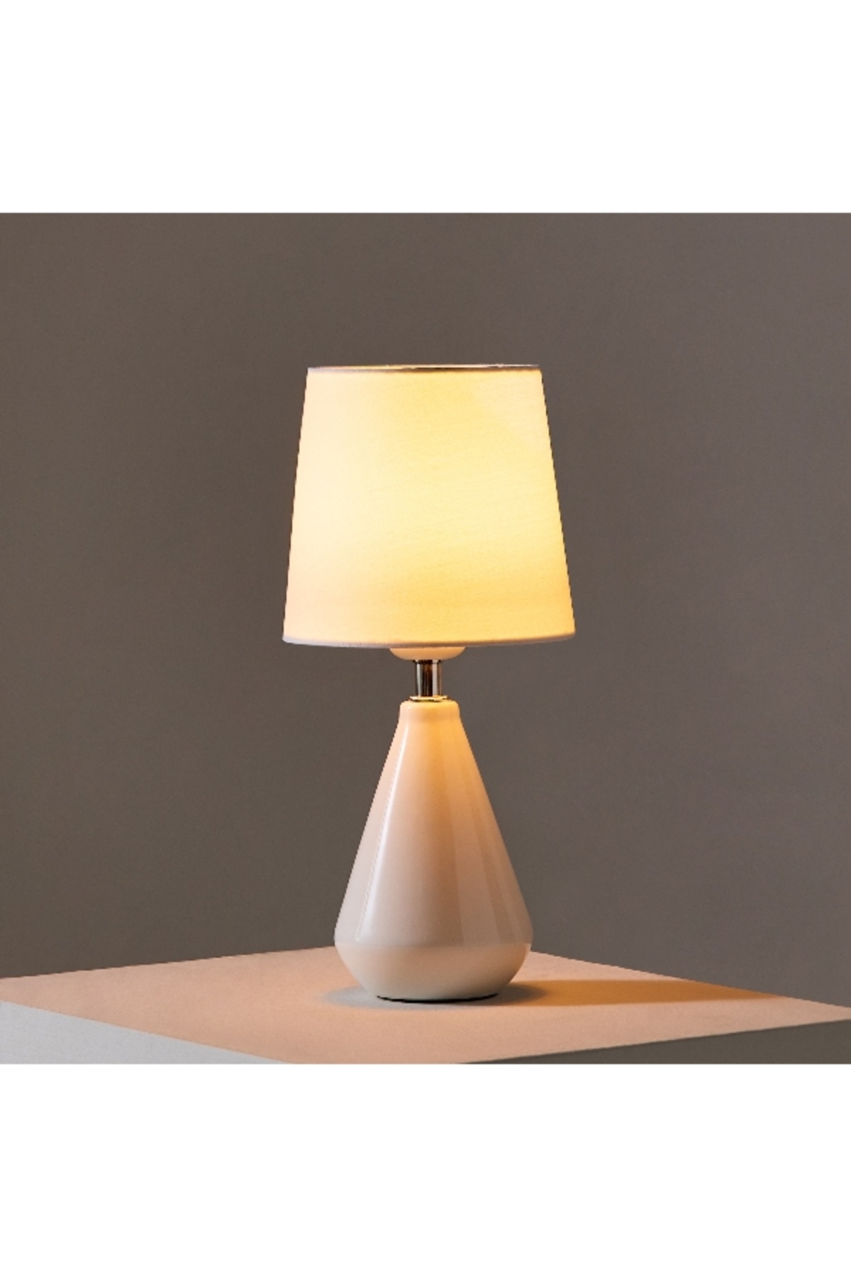 Home Box-مصباح سيجا بمنفذ يو اس بي وإضاءة ثلاثية الألوان - 14×14×35 سم 3