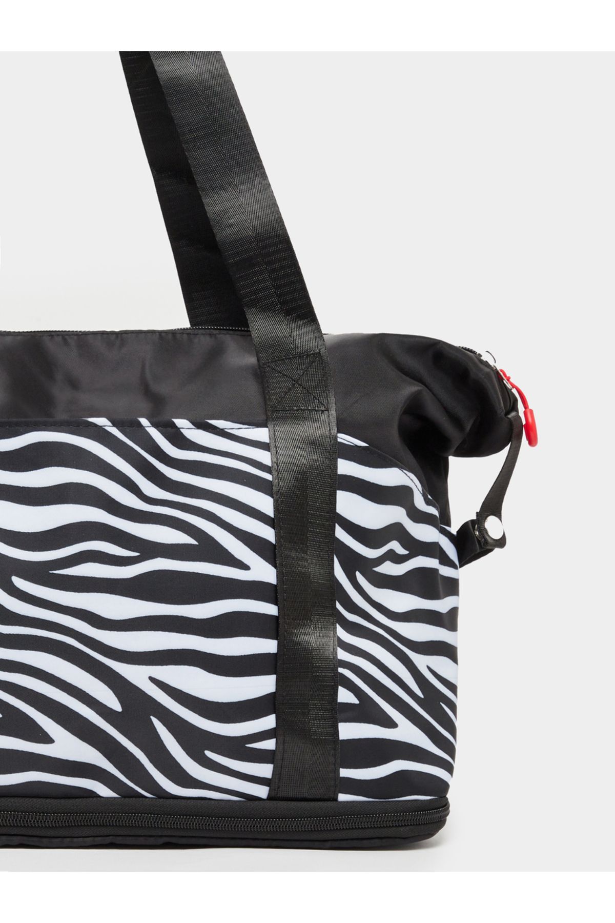 Styli-Zebra Print Gym Bag with Double Handle 3