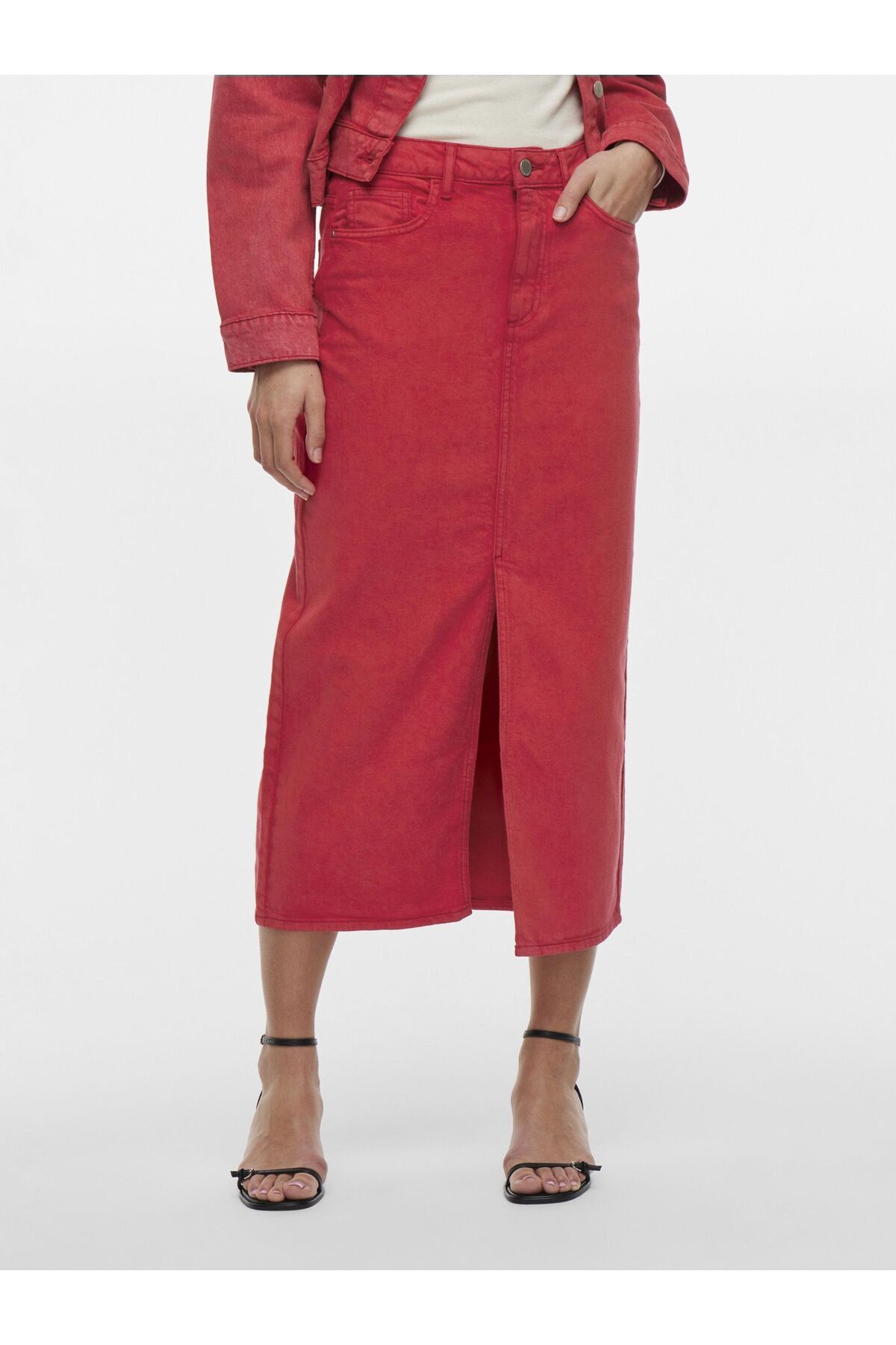 complete the look image
