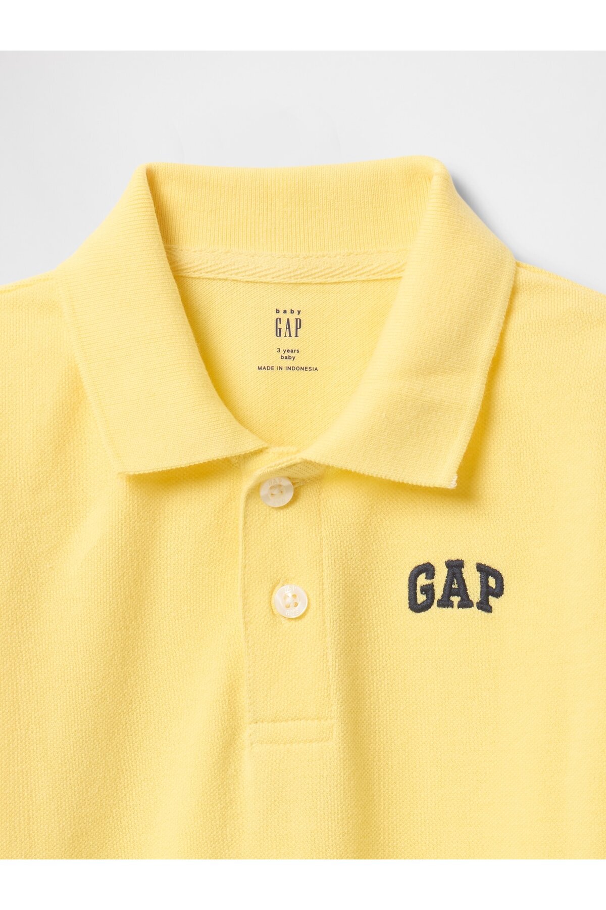 GAP-تي شيرت بيبي بوي أصفر بيكيه بولو بياقة 2