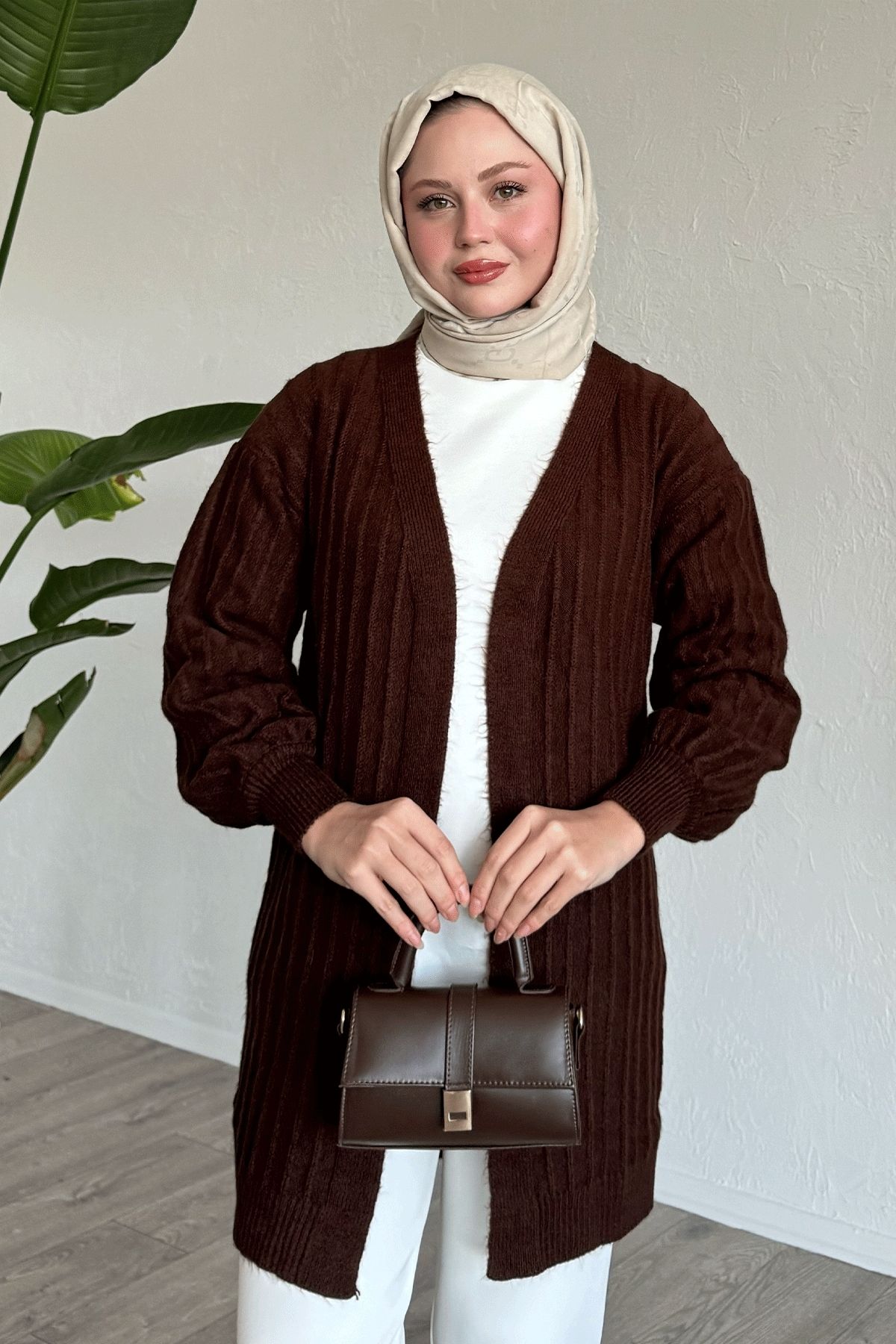 InStyle-كارديجان محبوك من القطيفة باللون البني المر 4