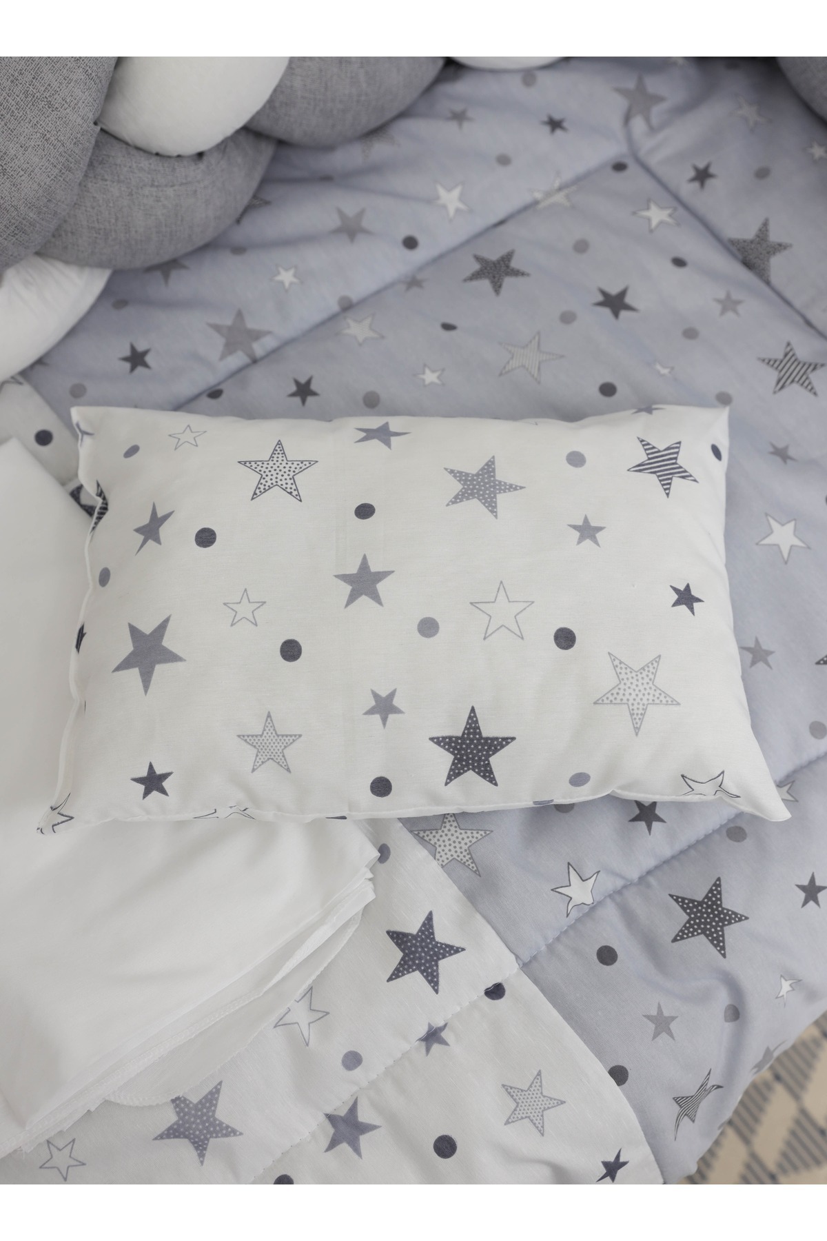 Fun Moment-7-piece baby cot bedspread with snail partitions 3