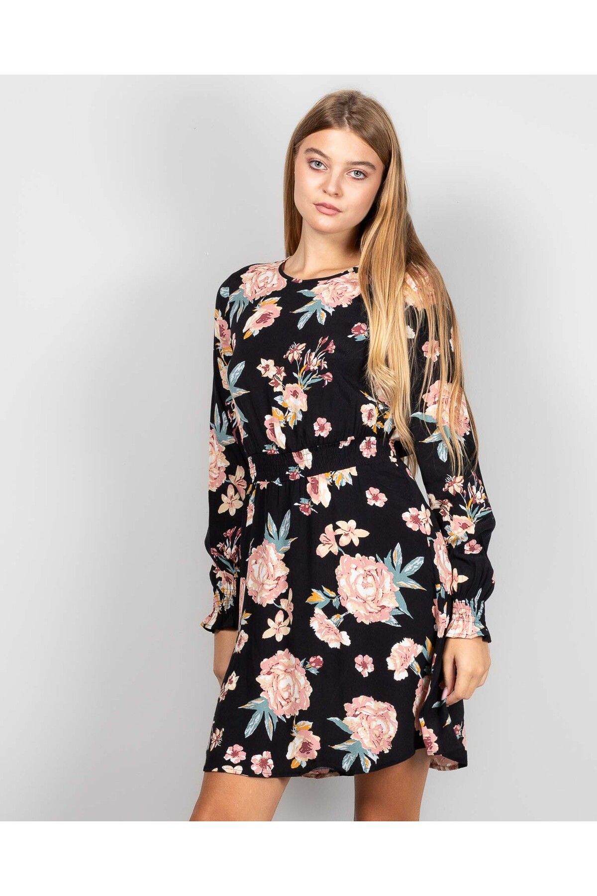 Miniprix-ONLY slim dress with long sleeves and floral print 24POS47551 2