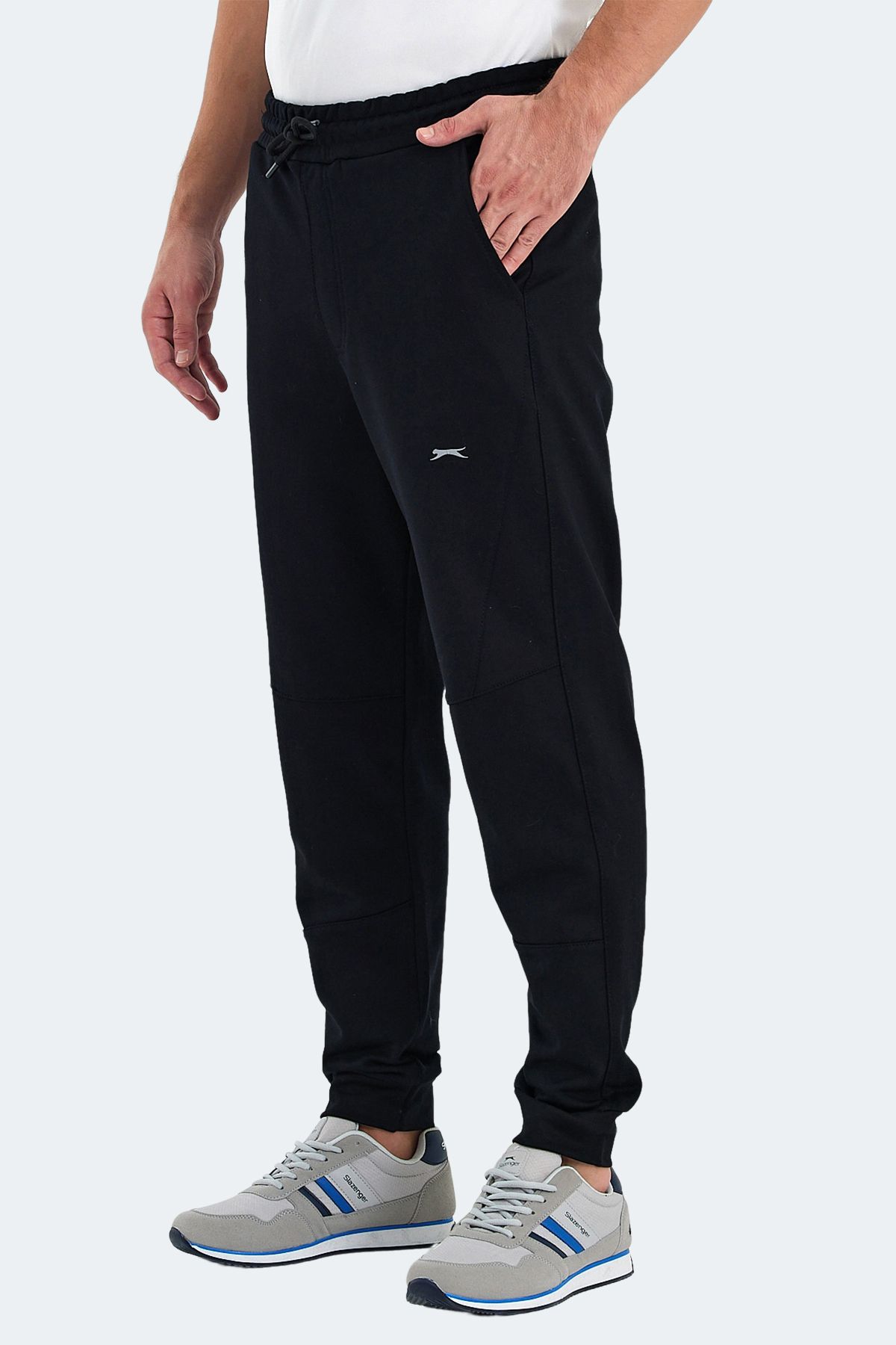 Slazenger Pantaloni De Trening Pentru Bărbați Nadab Negri Masculin - XL