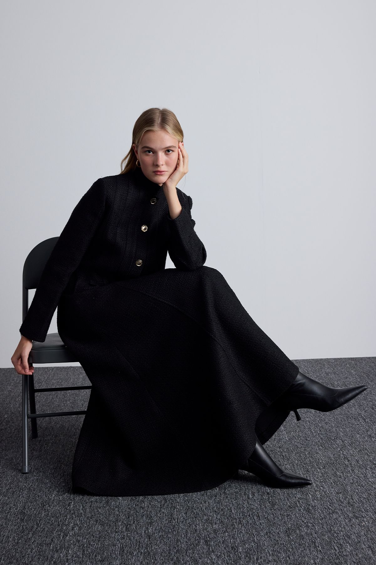 Manuka-Black Textured and Buttoned Jacket 2