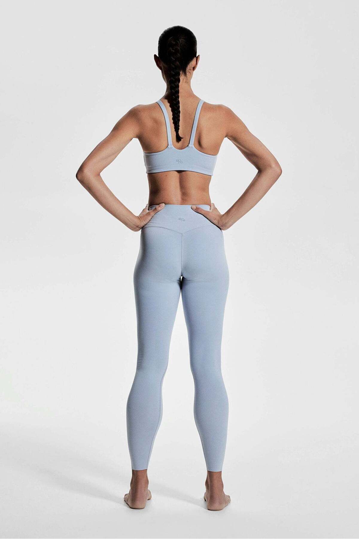 H&M-حمالة صدر رياضية بدعم متوسط من SoftMove™ 4