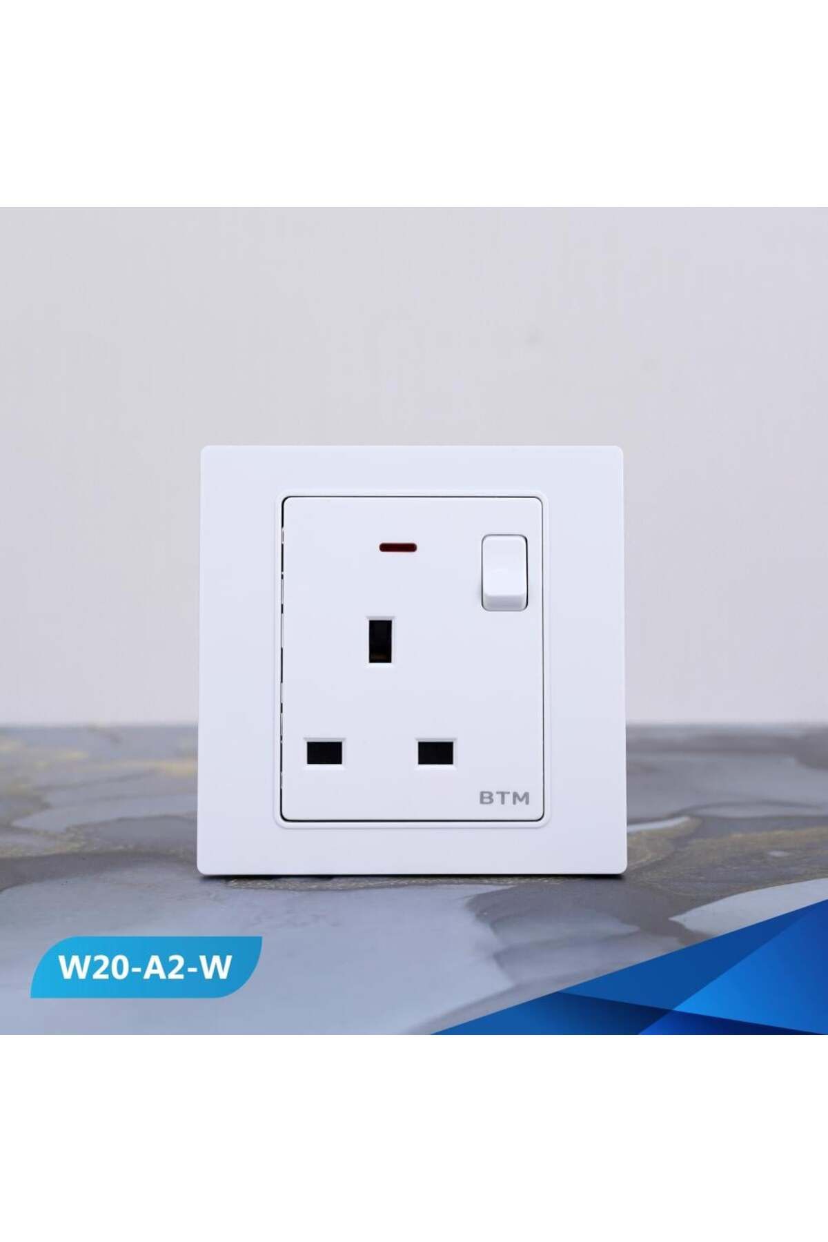 Btm-13 amp socket with switch and white bulb -3 pieces 1