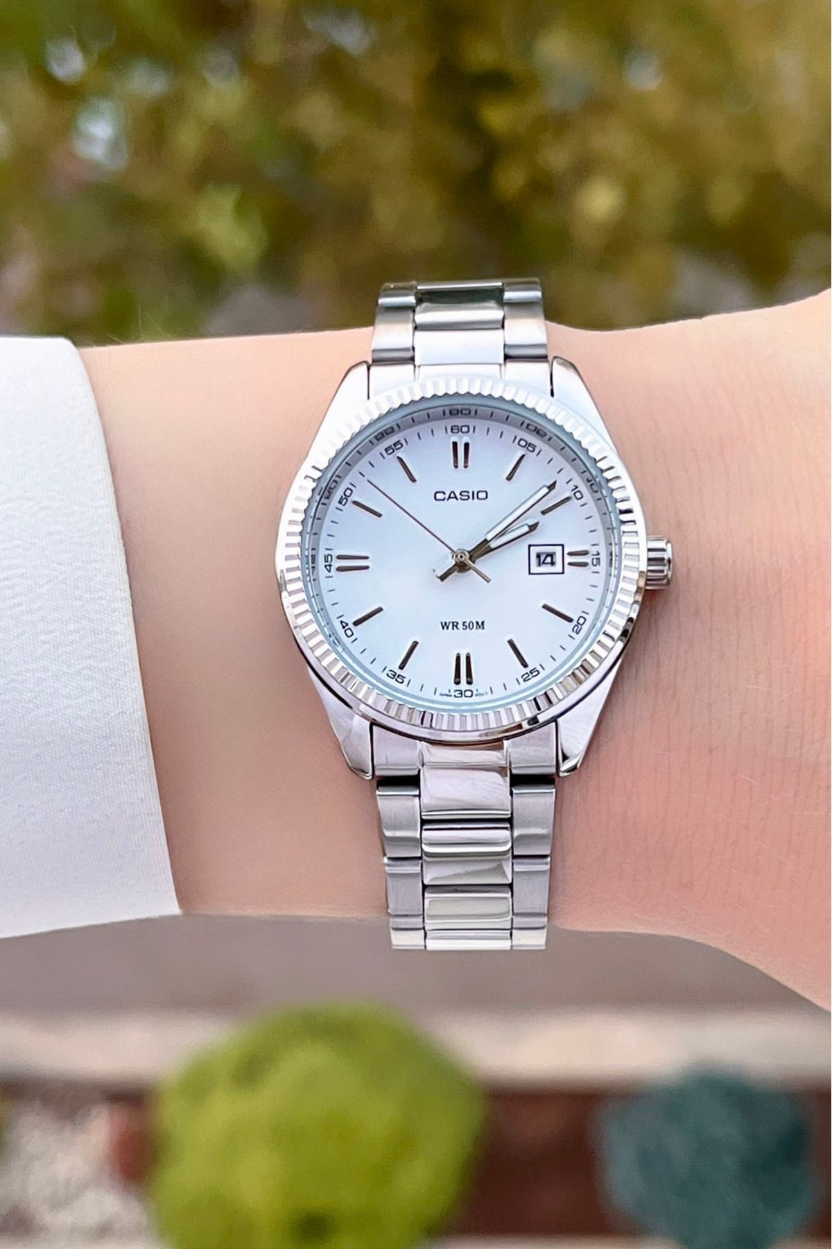 Casio-Silver Women's Wristwatch 3