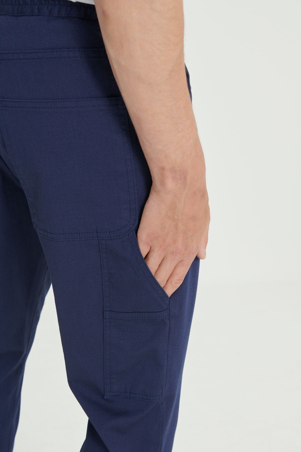 AC&Co / Altınyıldız Classics-Navy Blue Oversize Men's Trousers - Tied Waist, Stretchy Cotton, Dobby Side Pocket 4