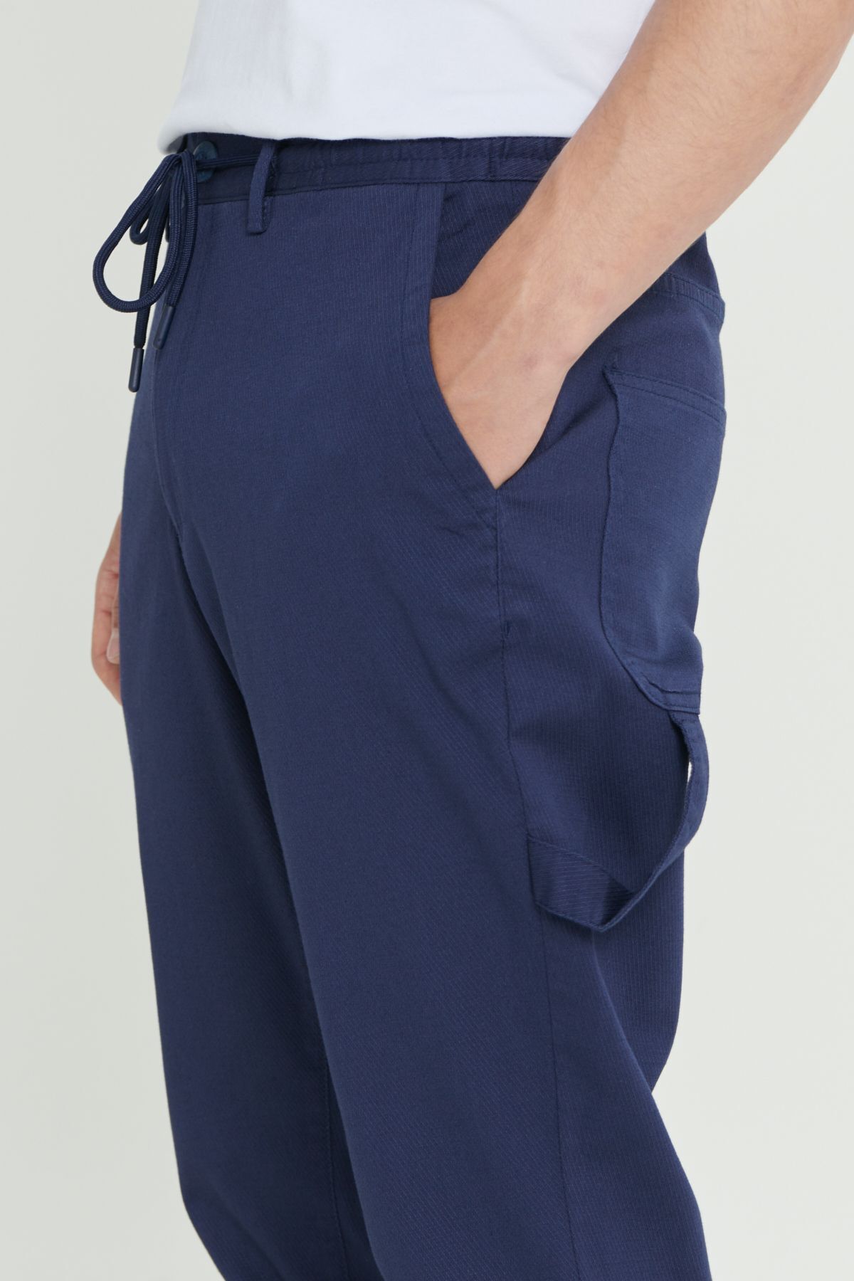 AC&Co / Altınyıldız Classics-Navy Blue Oversize Men's Trousers - Tied Waist, Stretchy Cotton, Dobby Side Pocket 3