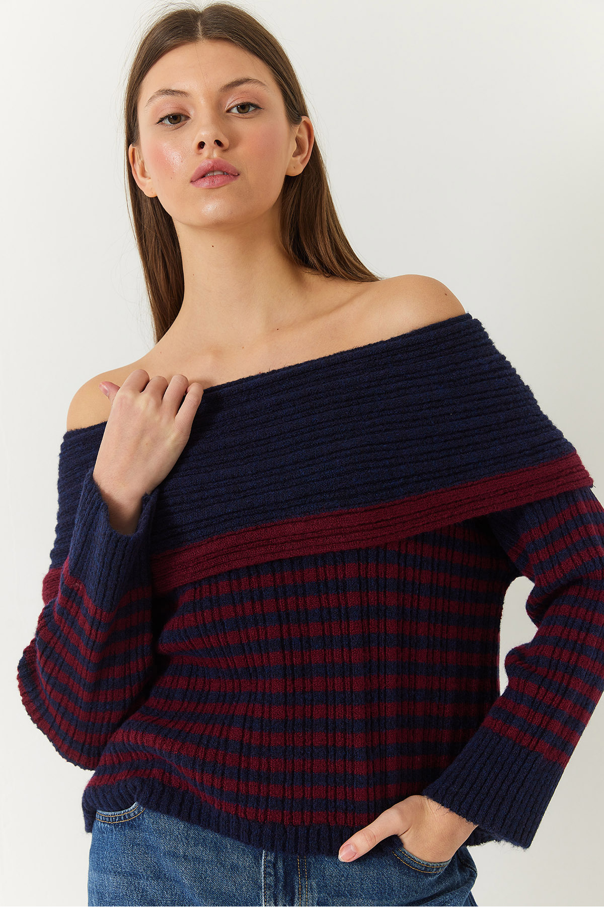 LUCCI Striped Strapless Knit Sweater 2