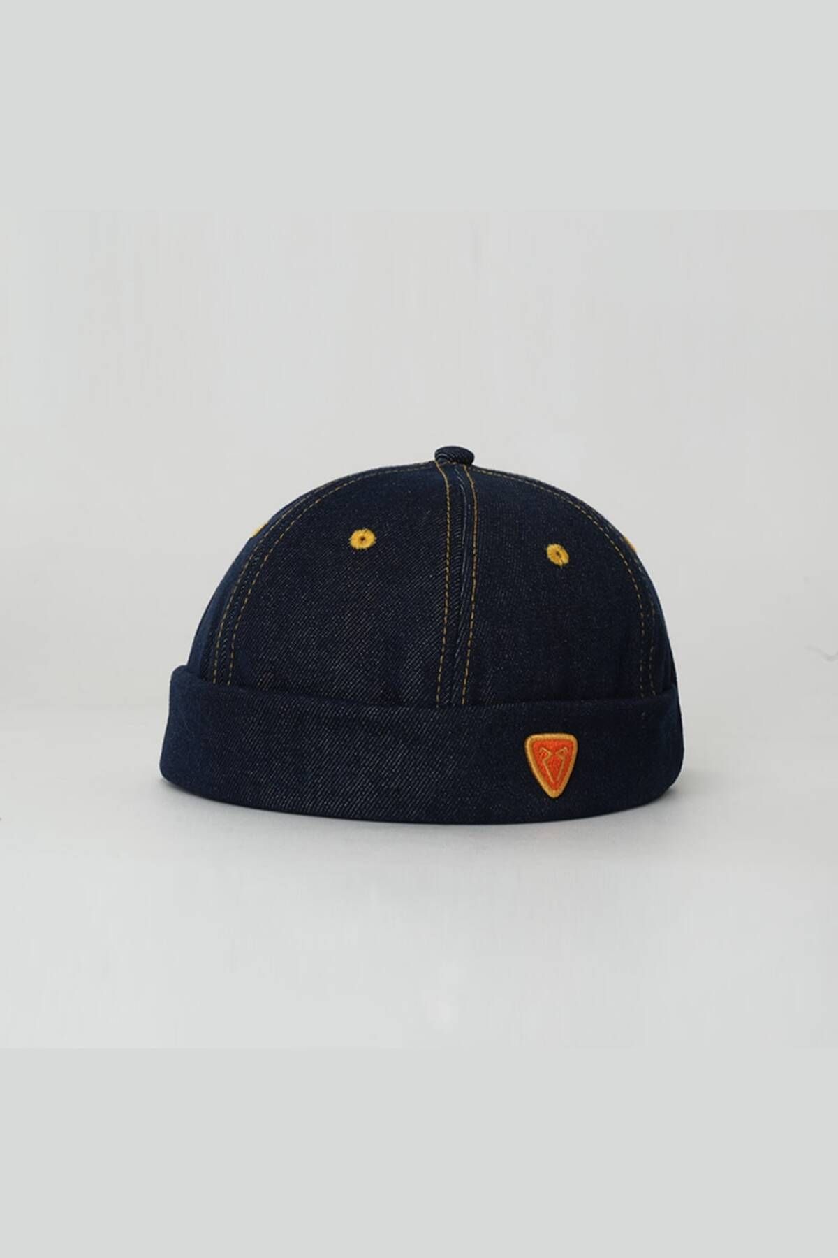 Rust&Rich-Women Men Denim Hat Urban Collection Hands Off Docker 1