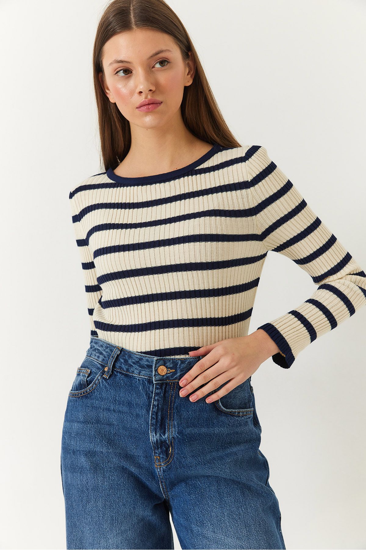 Bianco Lucci-Women's Striped Sweater 20246253 4