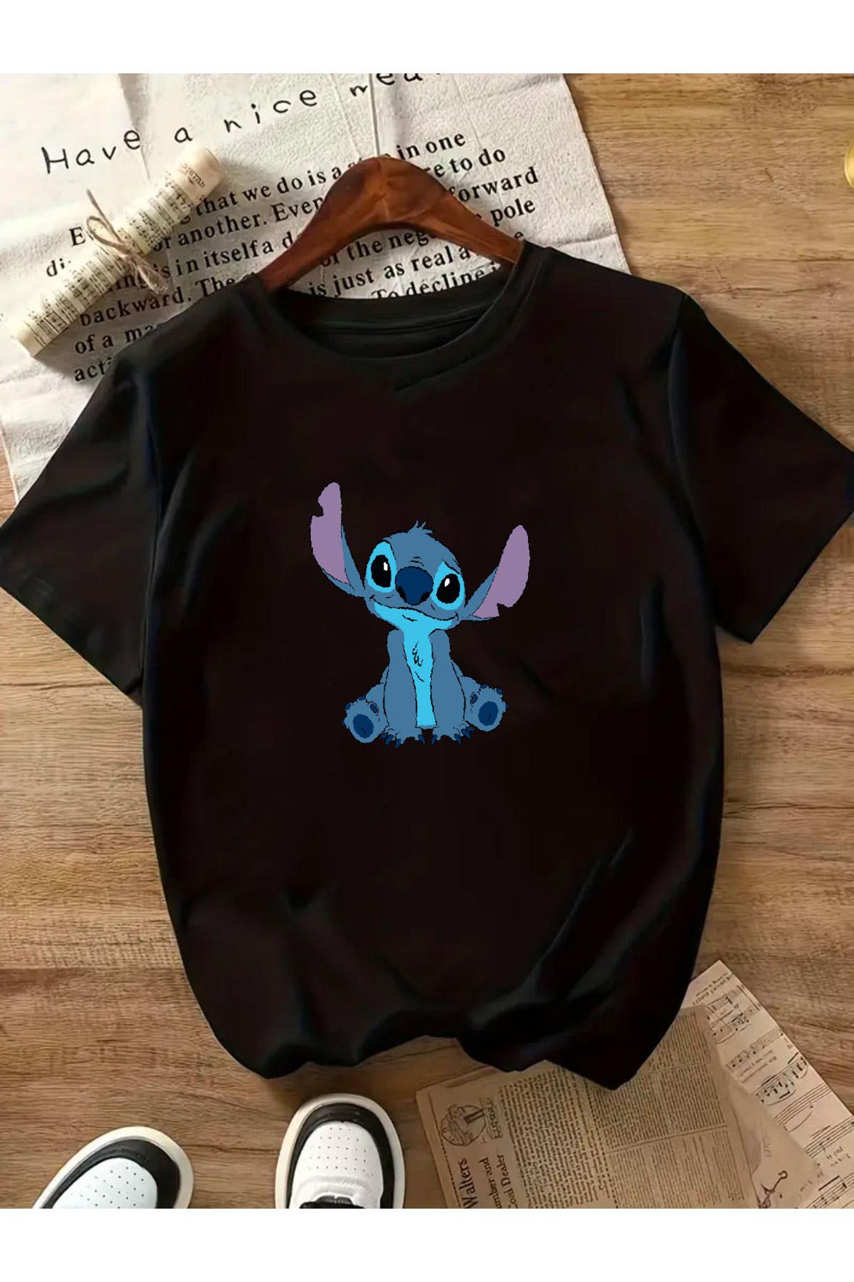 Medinenur Tricou de bază cu imprimeu cu caractere
