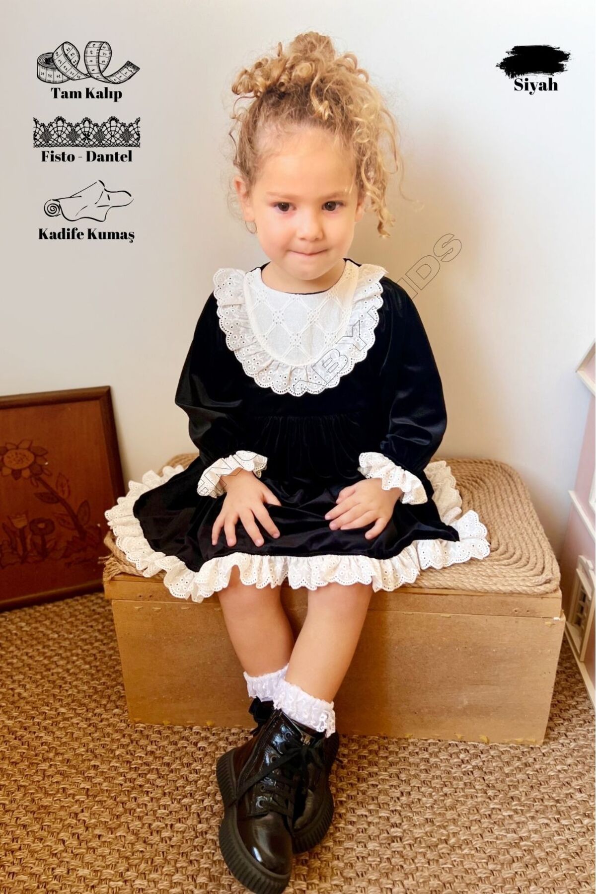 penu baby kids-Black Velvet Neckline Skirt and Sleeve Lace Baby Girl Dress-Lia 3