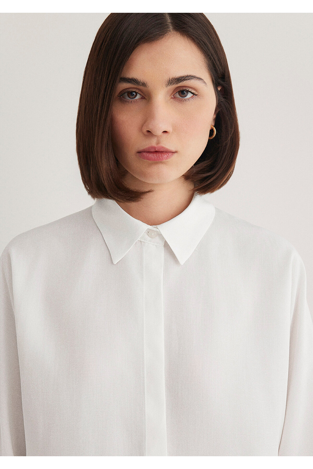 Lux Touch Tencel Tm Beyaz Lyocell Gömlek Regular Fit / Normal Kesim 1210847-70057 — سفید — تصویر 6 از 7