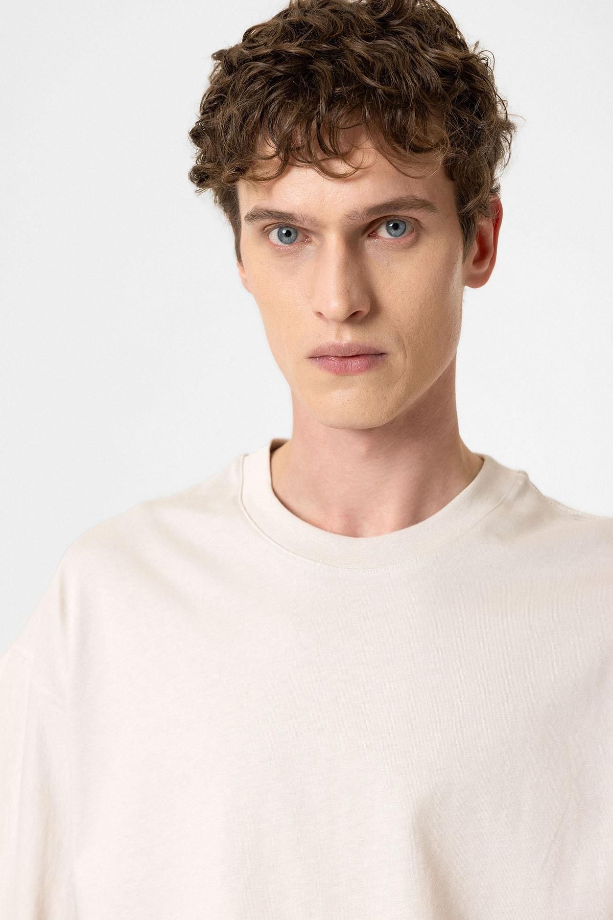 Antioch-Stone Crop Fit Men's T-Shirt 3