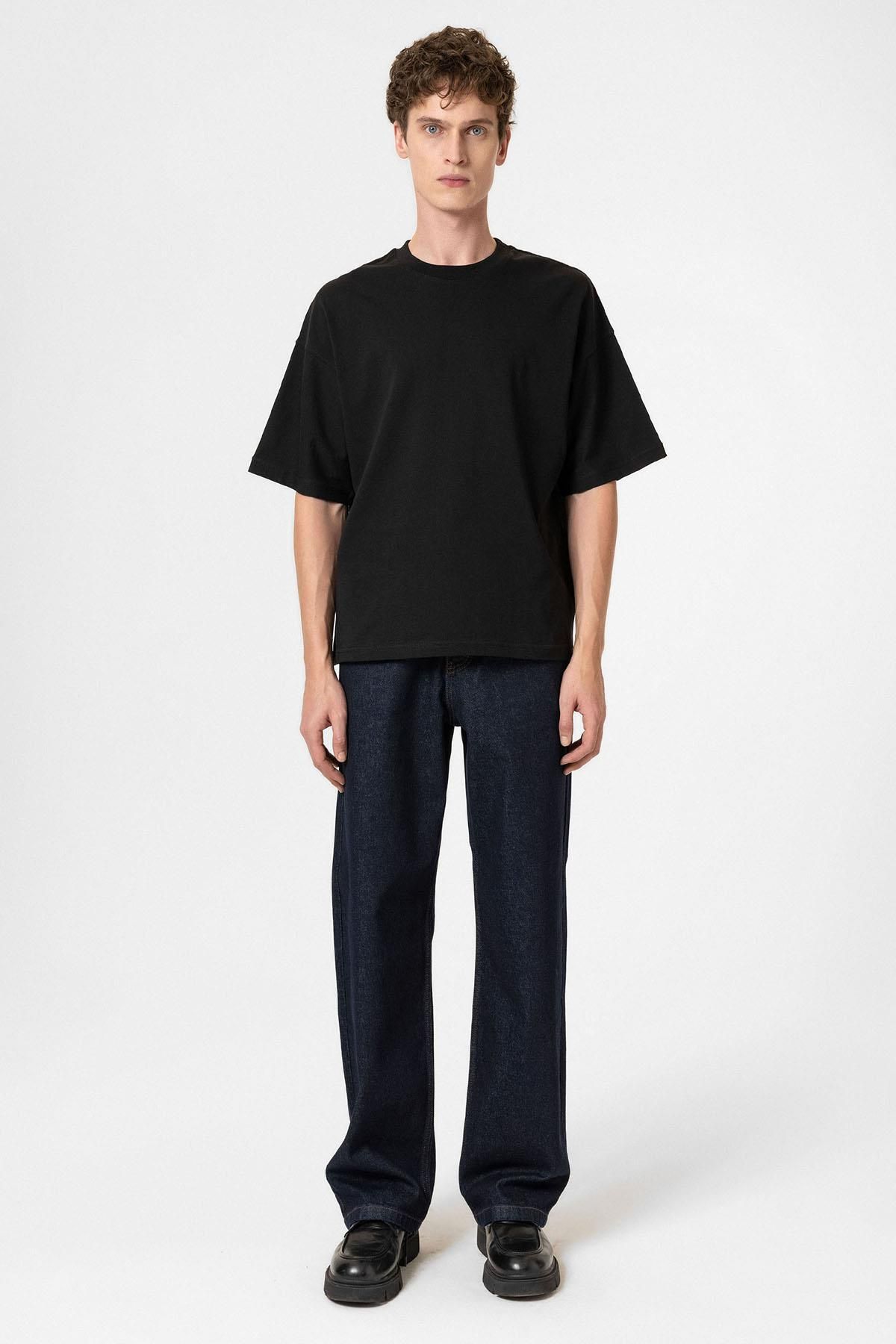 Antioch-Men's Black Crop Fit T-Shirt 3