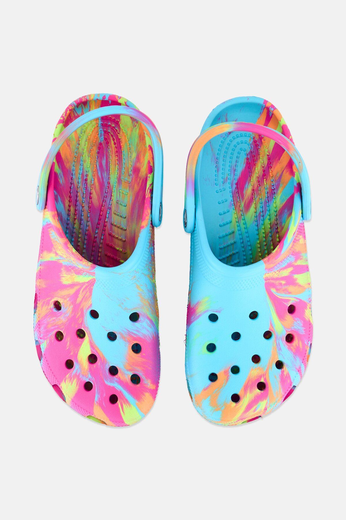 Crocs-Men Tie Dye Slip On Clogs, Turquoise 4