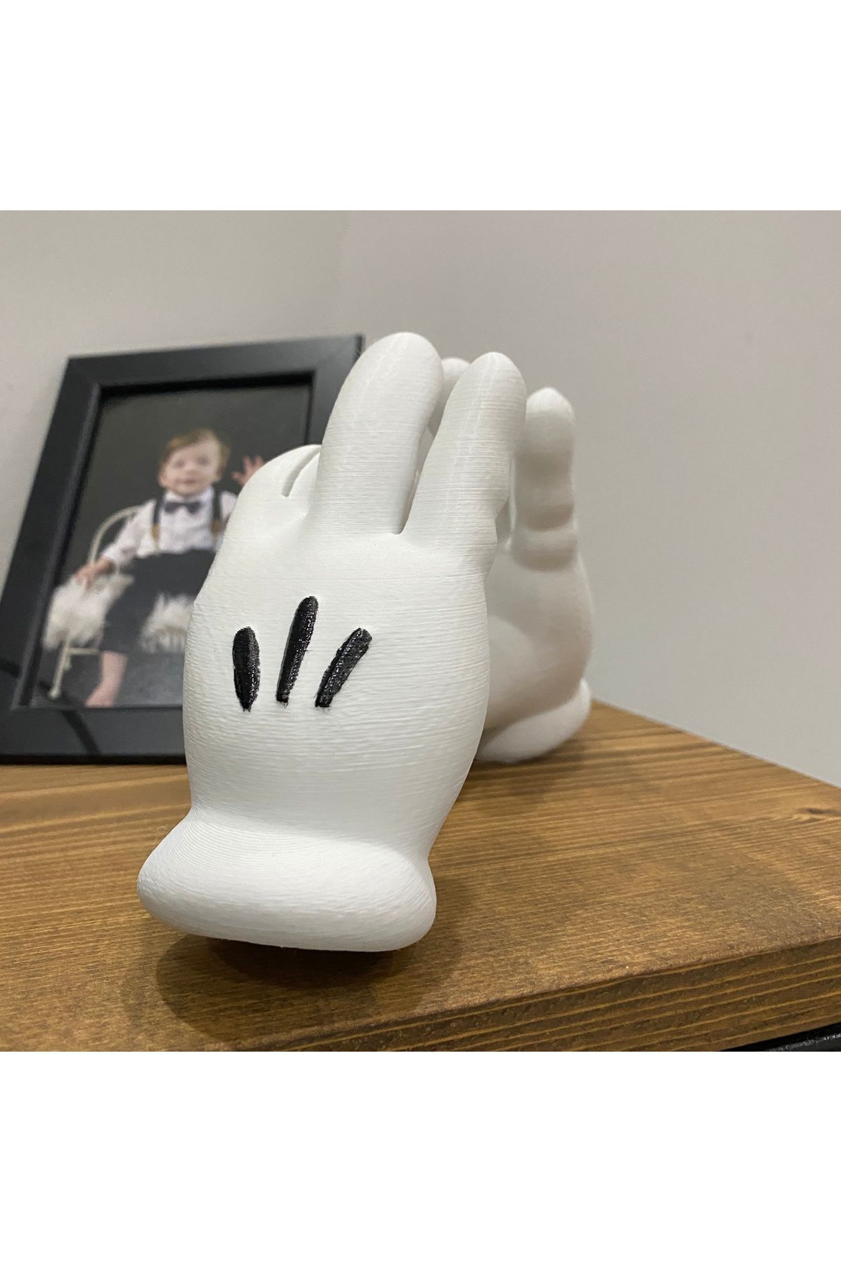 Root Made Mickey Mouse El Şeklinde Çerçeve. Çocuk Odası Dekoru, Çocuk Odası Çerçeve fotoğrafı 5 (önizleme)