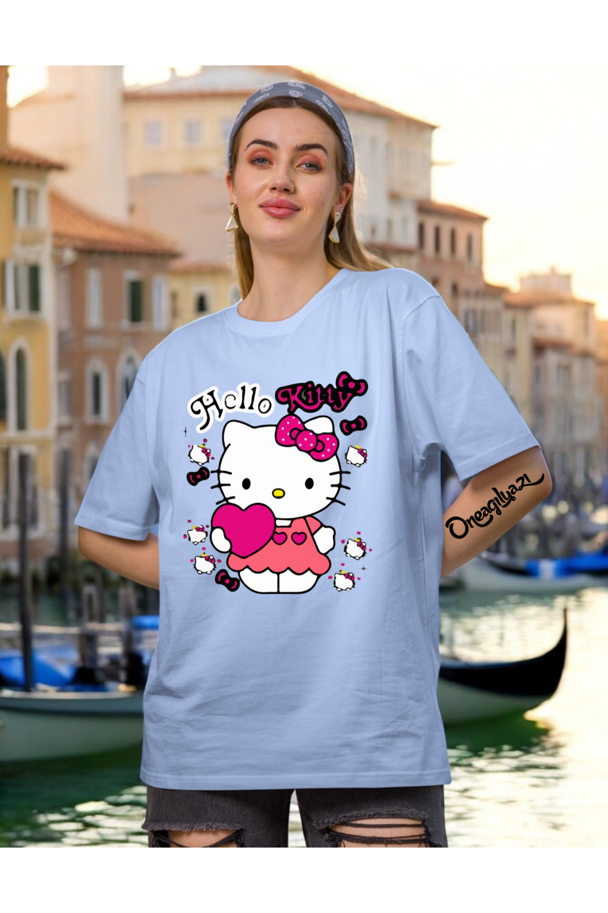 oneagılyazı Hello Kitty Baskılı Kadın Oversize T-Shirt - Fiyatı