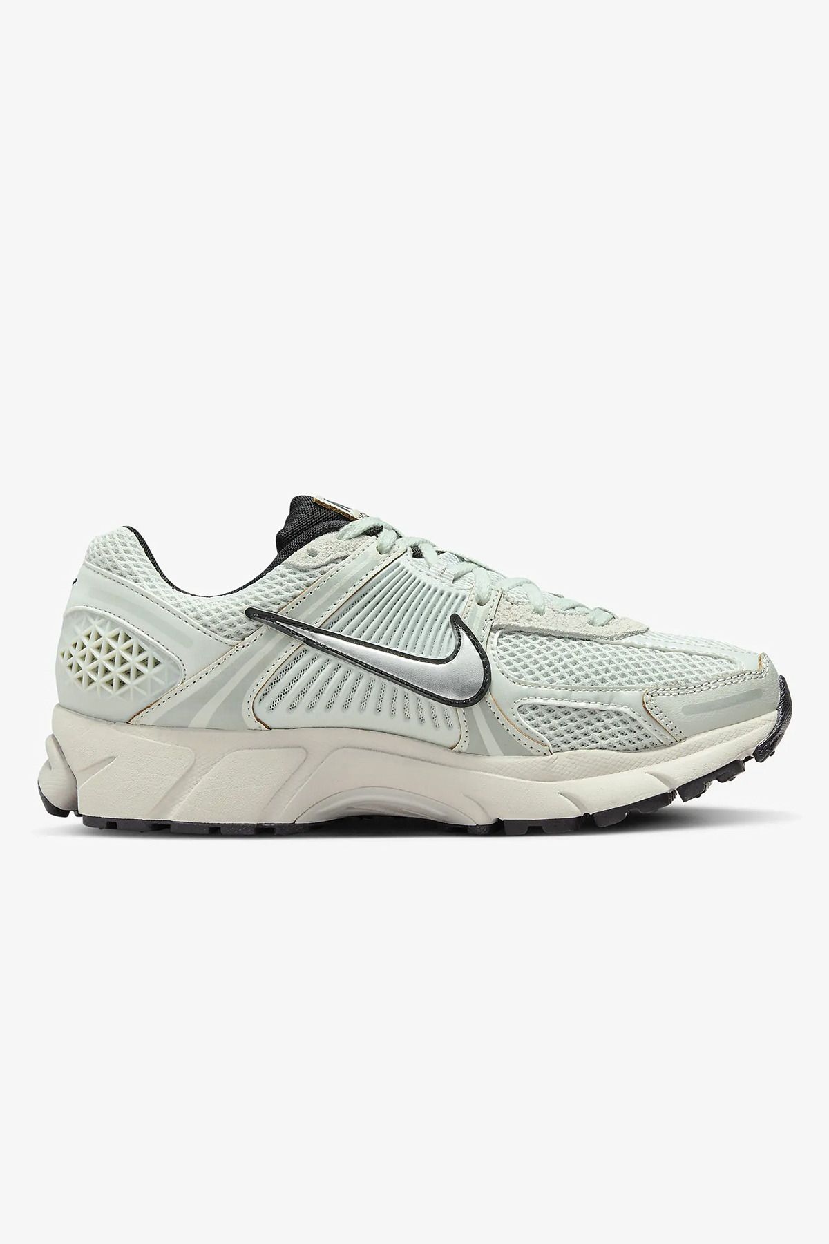 Nike-Zoom Vomerio 5 – bequeme und modische Sportschuhe 3