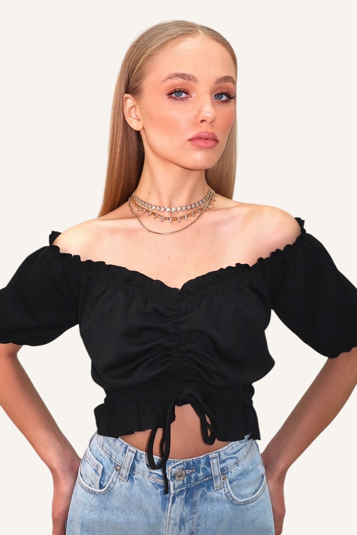 Trend Alaçatı Stili-Μαύρη μπλούζα με γιακά Madonna - Σχέδιο με ελαστική μέση και μανίκια, σχέδιο με κορδόνι μπροστά ALC-X8562 4