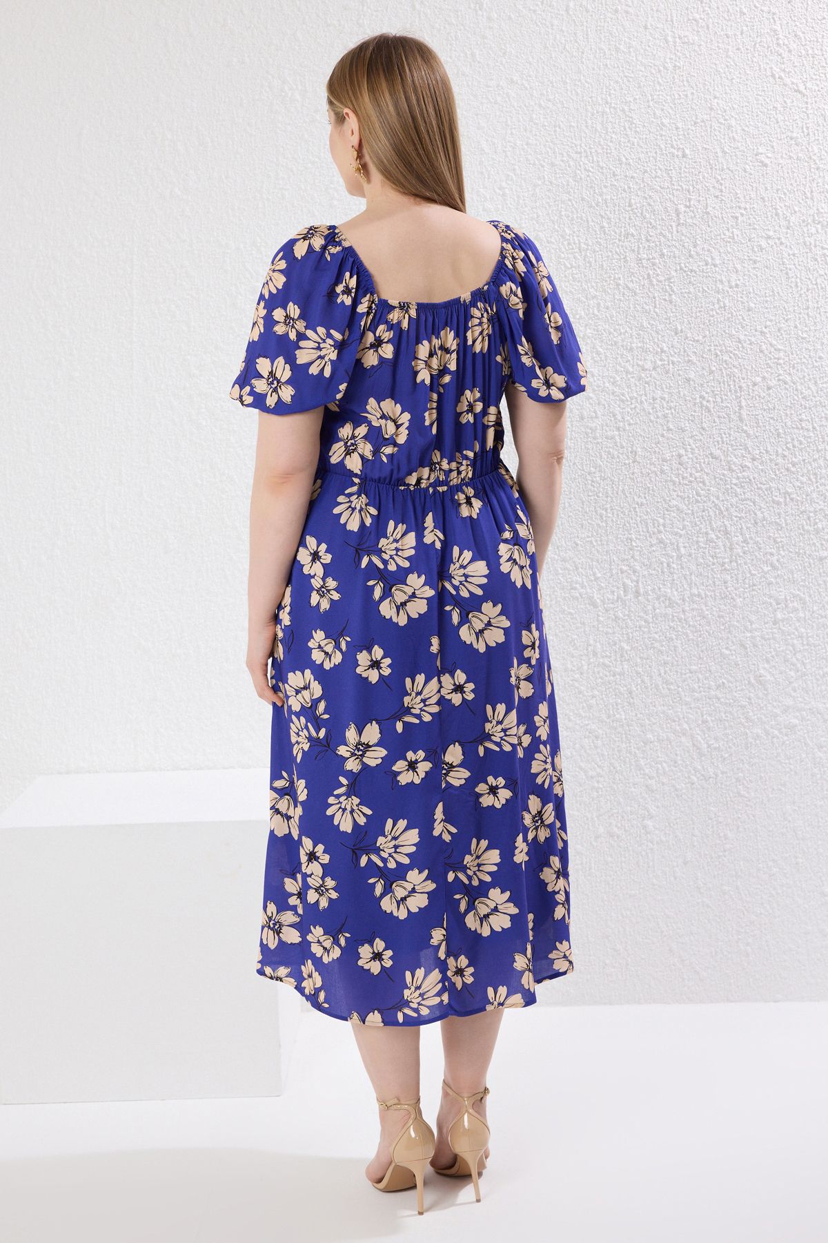 Trendyol Curve-Rochie țesută cu imprimeu flori albastre TBBSS23AH00091 5