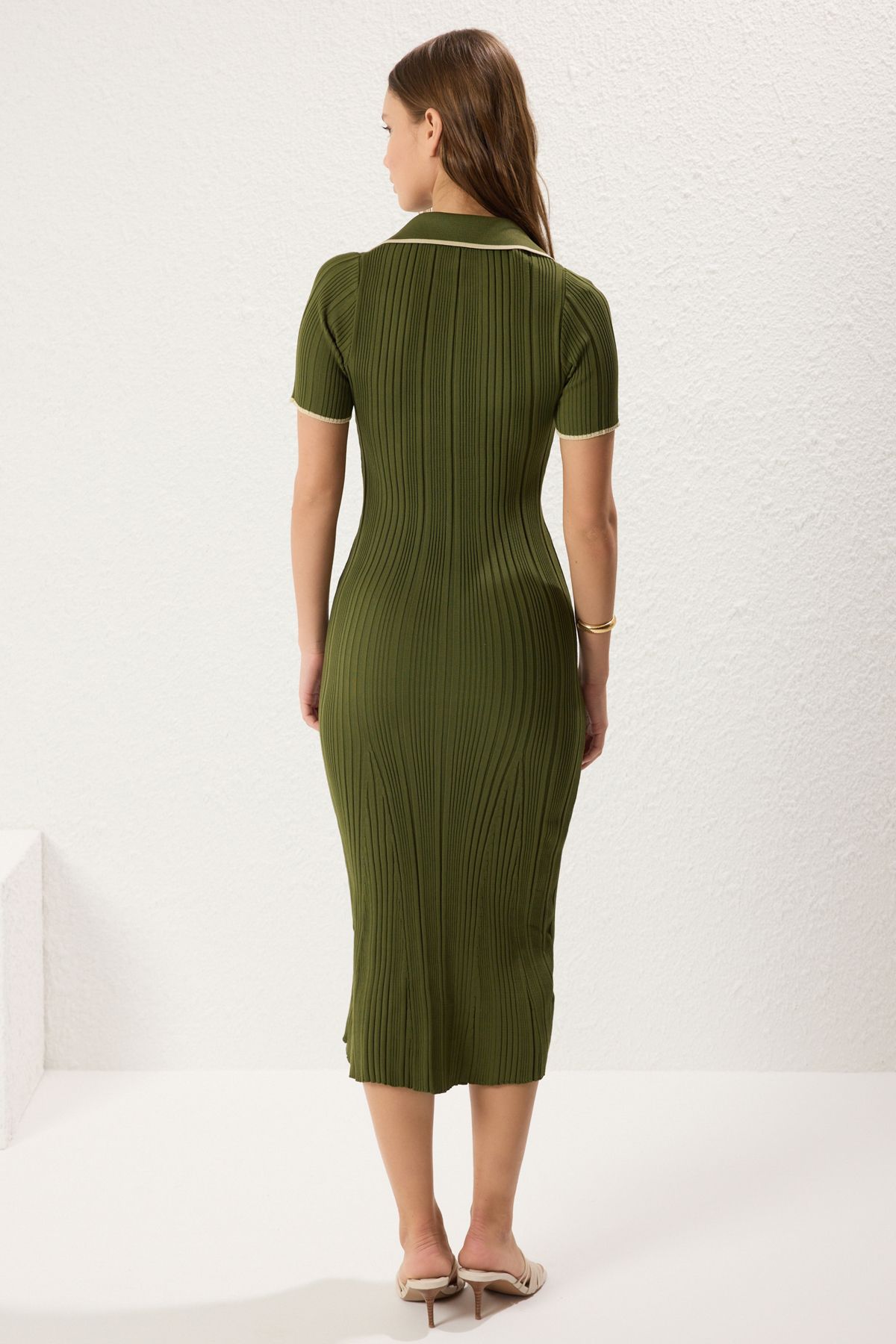 Trendyol Collection-Khaki Color Block Midi Knitwear Dress Twoss24El00831 5