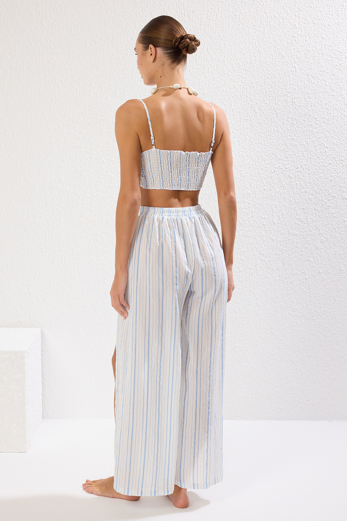 Trendyolmilla  Çizgili Dokuma Yırtmaçlı Plaj Yüksek Bel Bluz-Pantolon Takım TBESS25AU00038 - Görsel 6