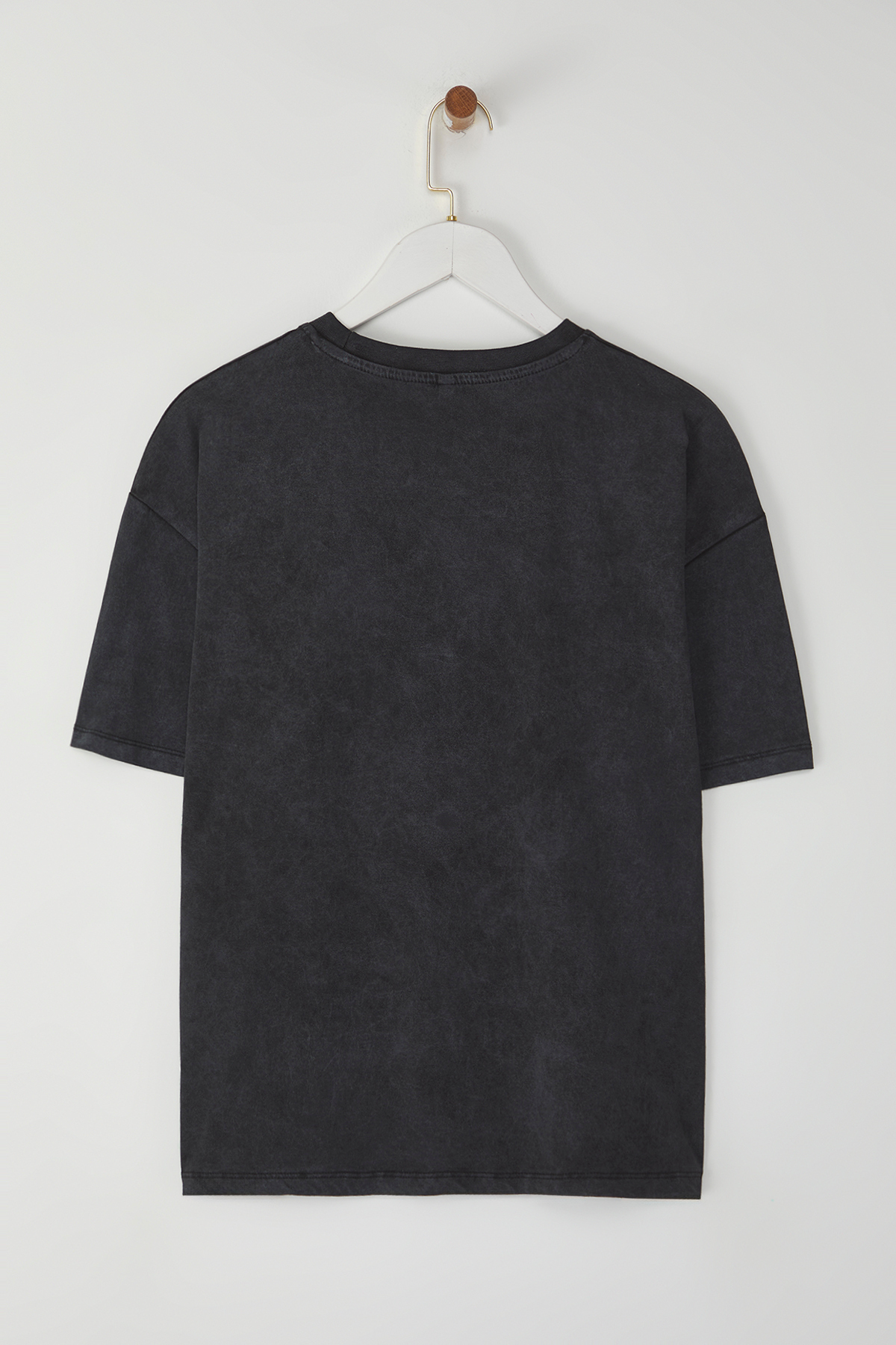 Trendyolmilla  Antrasit Kalın Pamuklu Yıkamalı Baskılı Oversize/Geniş Kalıp Örme T-shirt TWOSS25TS00103 - Görsel 6