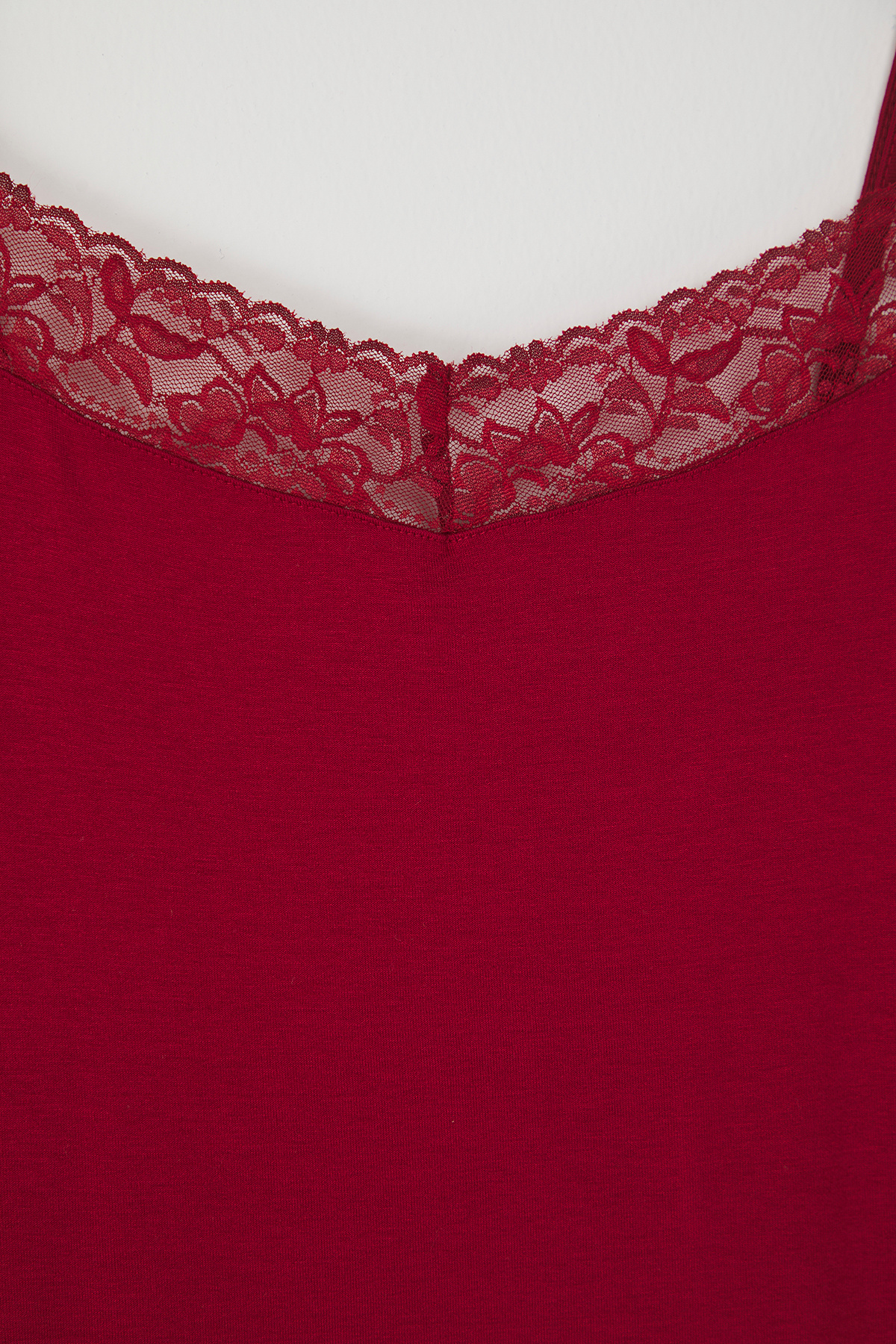 Trendyol Curve-Burgundy V Neck Lace Knitted Nightgown Tbbss25Ch00006 7