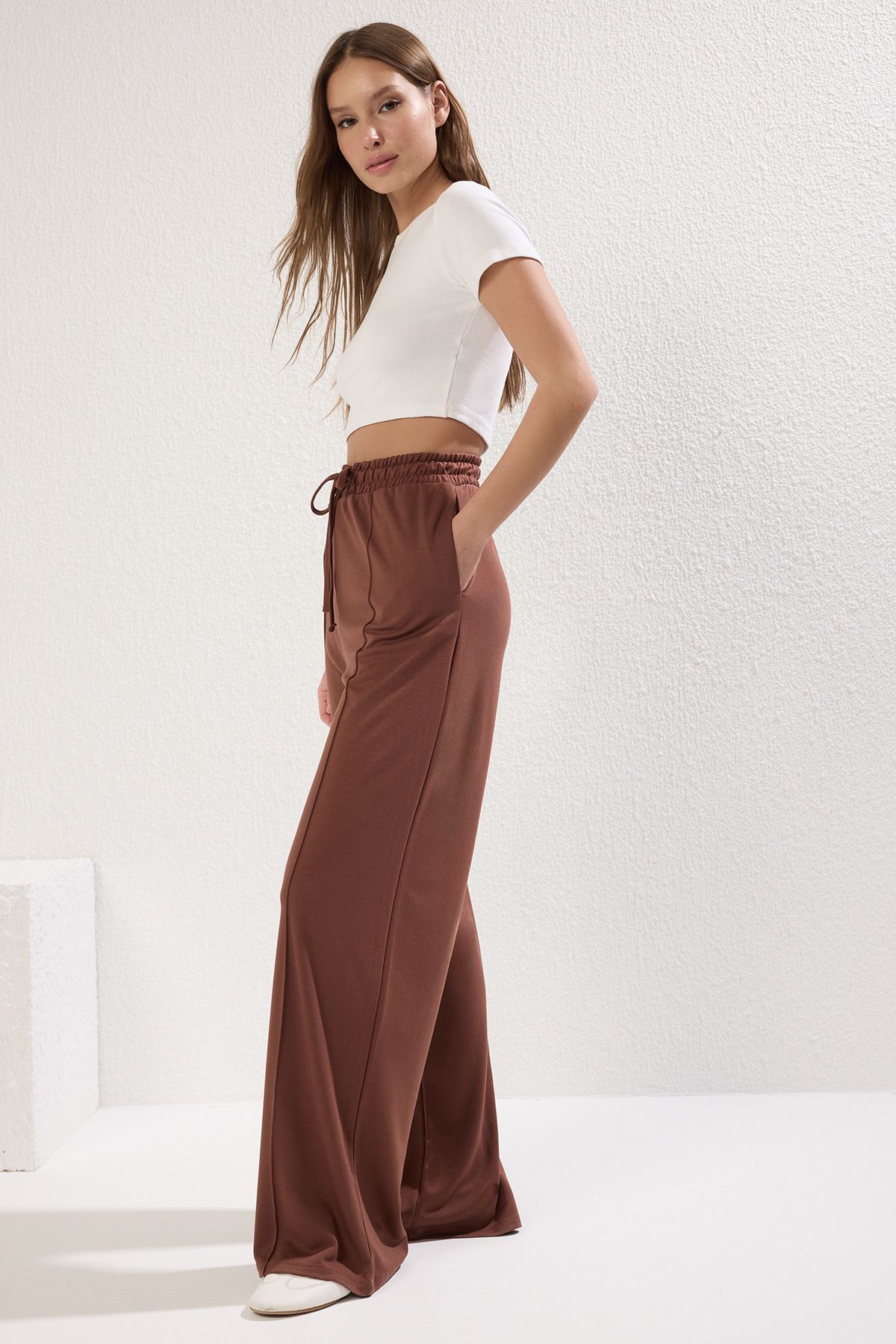 Trendyol Collection-Brown Wide Leg Elastic High Waist Stretchy Soft Knitted Pants Twoss25Pl00058 2