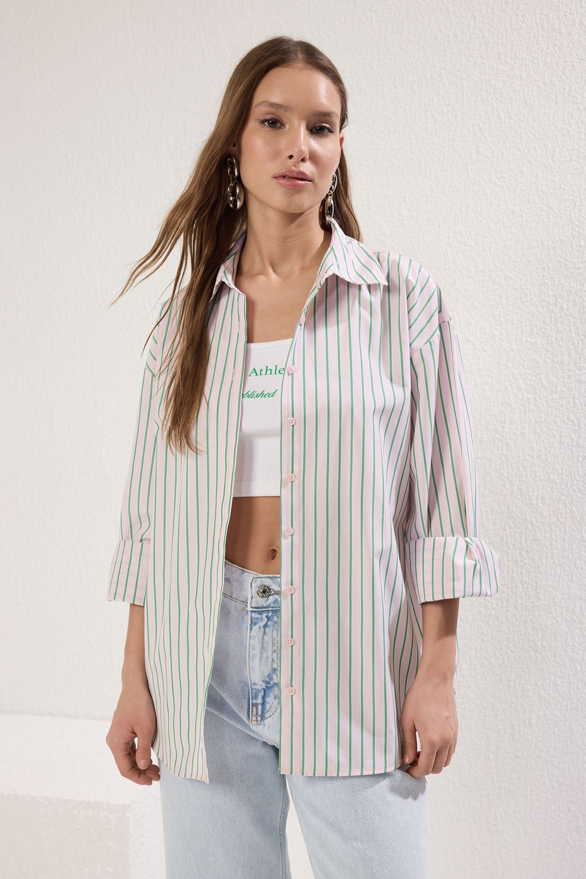 Trendyol Collection Różowa, Prążkowana Bawełniana Koszula Oversize O Szerokim Kroju Twoss25go00107 Kobieta - 38