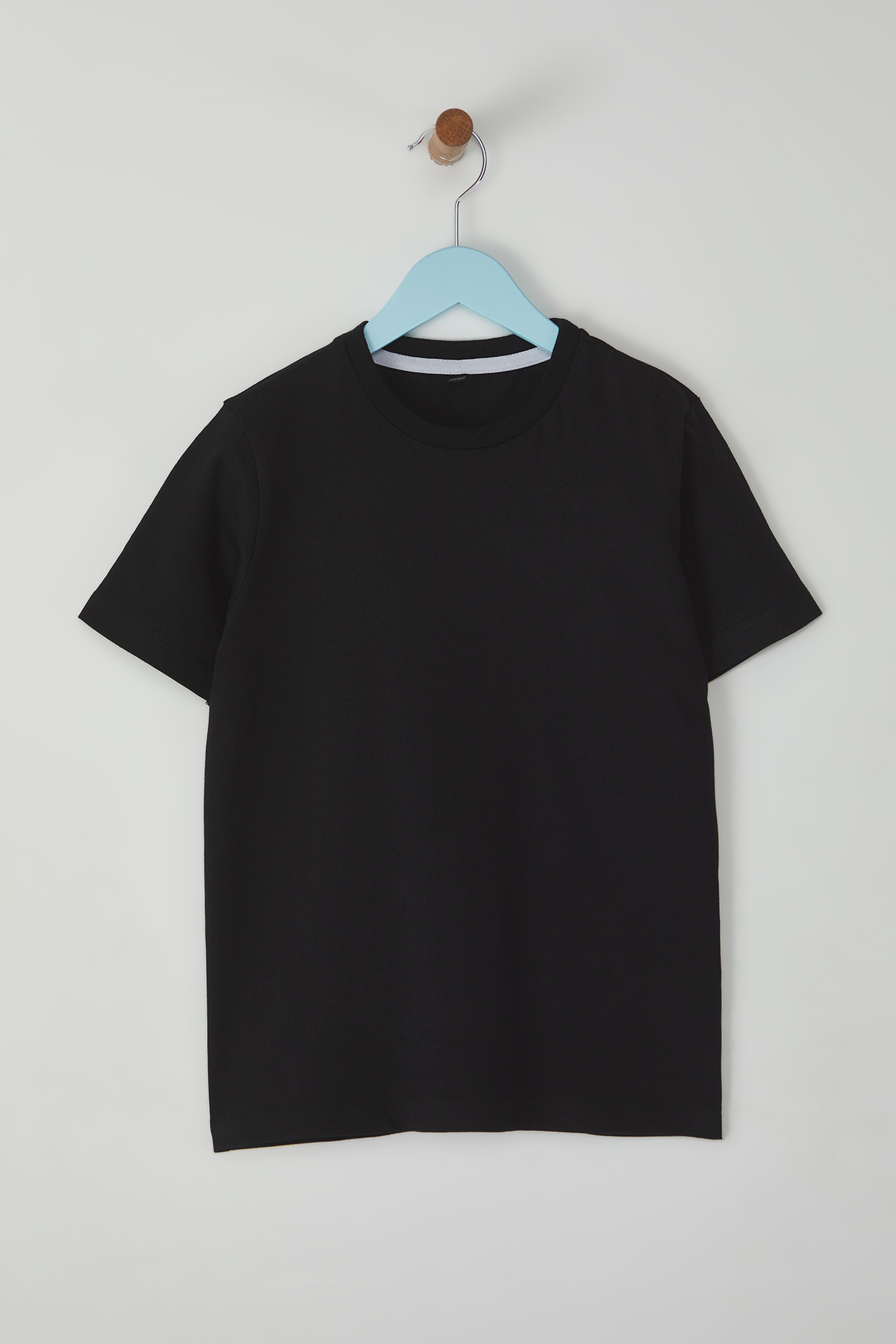 Trendyolmilla Kids Siyah Unisex %100 Pamuk Basic Kısa Kol Örme T-Shirt TKDSS25TS00006
