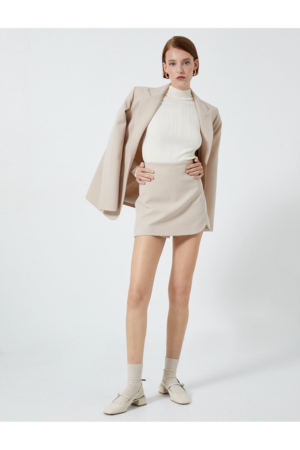 complete the look image
