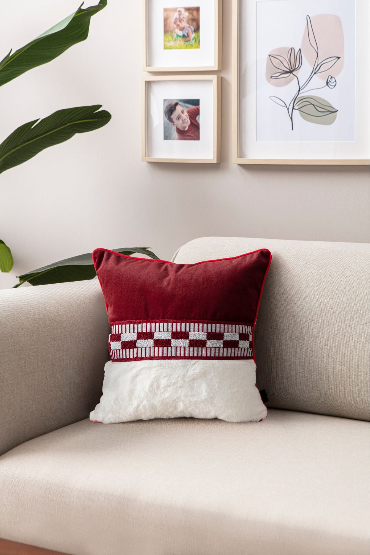 BUGİ HOME COLLECTİON-43X43Cm Premium Rabbit Feather and Punch Embroidered Decorative Special Design Throw Pillow Cover 1