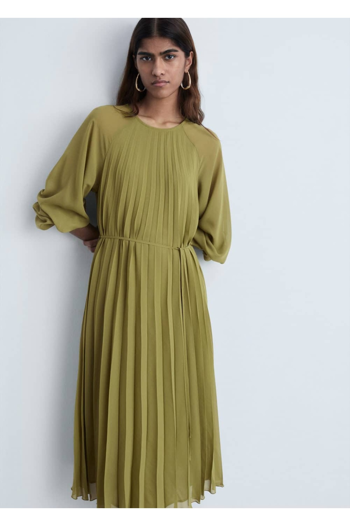 Bağ Detaylı Kemerli Pileli Elbise