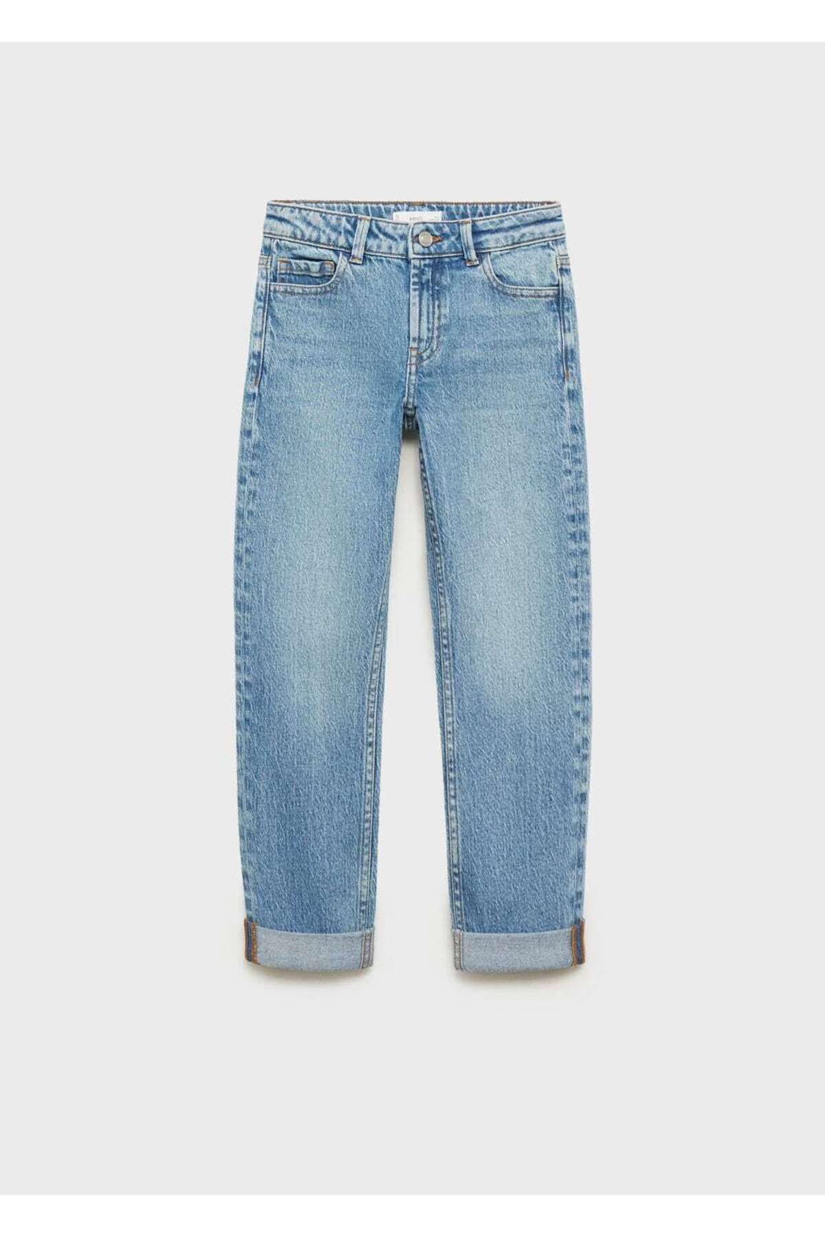 Paçaları kıvrık düz kesim jean