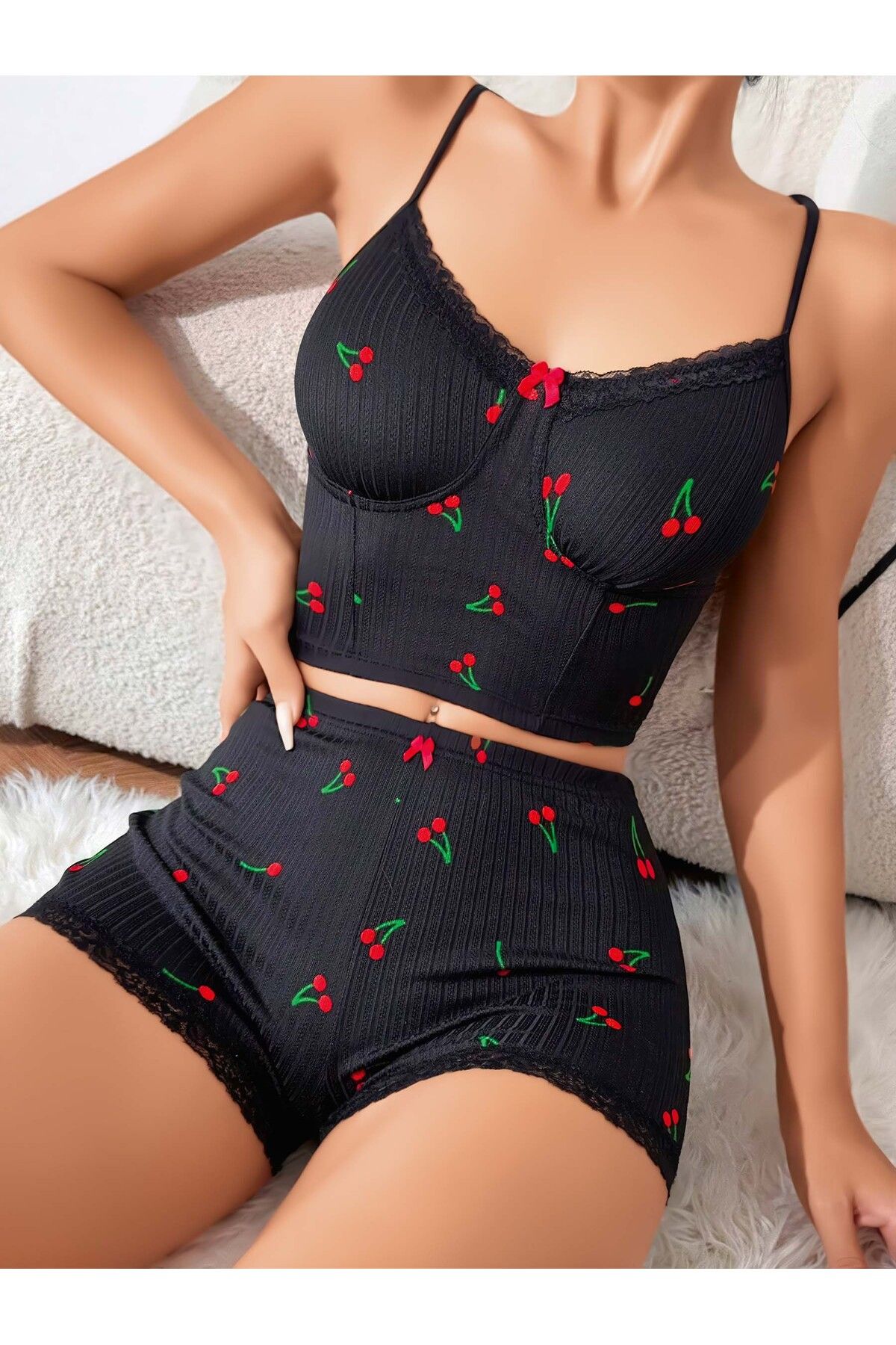 CNG fashion SİYAH KİRAZ BASKILI ASKILI ŞORT CROP PİJAMA TAKIMI